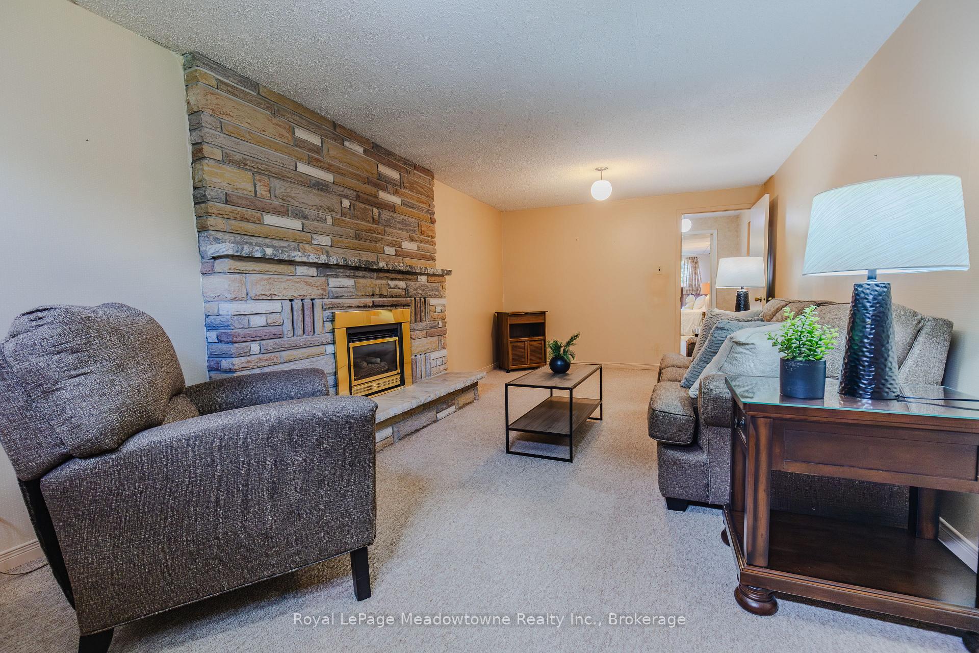 Photo 25 of 840 Cedarbrae Avenue, Milton, Dorset Park — HOMEH