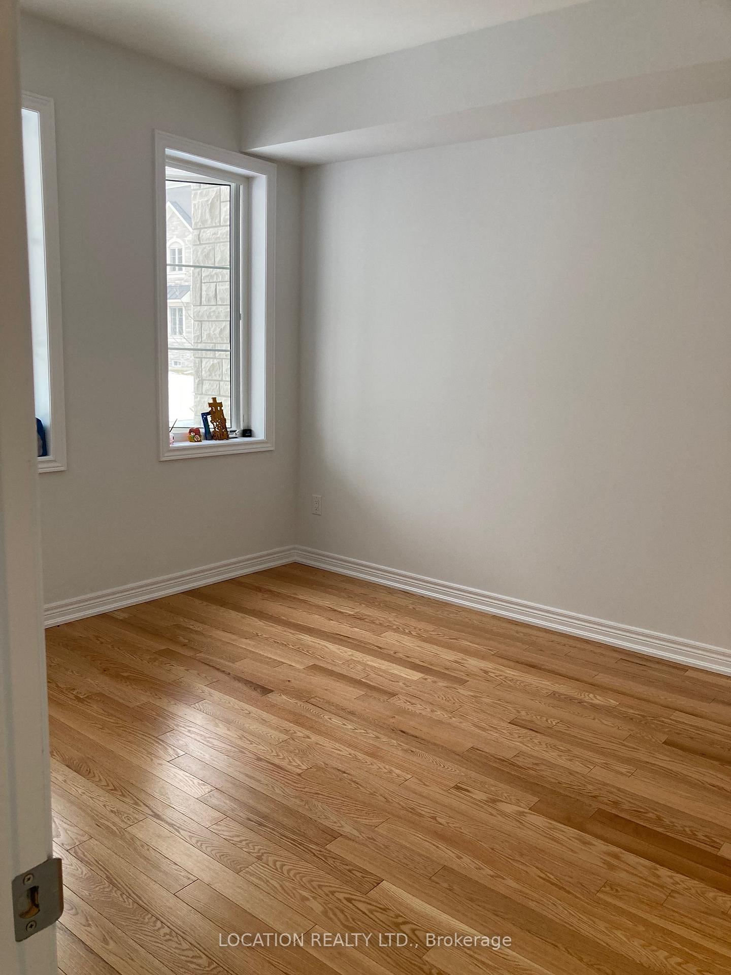 Photo 5 of 23 Bruce Boyd Drive, Markham, Cornell — HOMEH