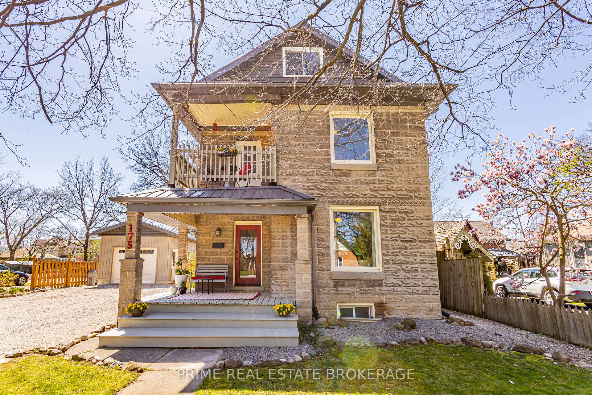 Photo 2 of 175 Broadway Street, North Middlesex, Parkhill — HOMEH