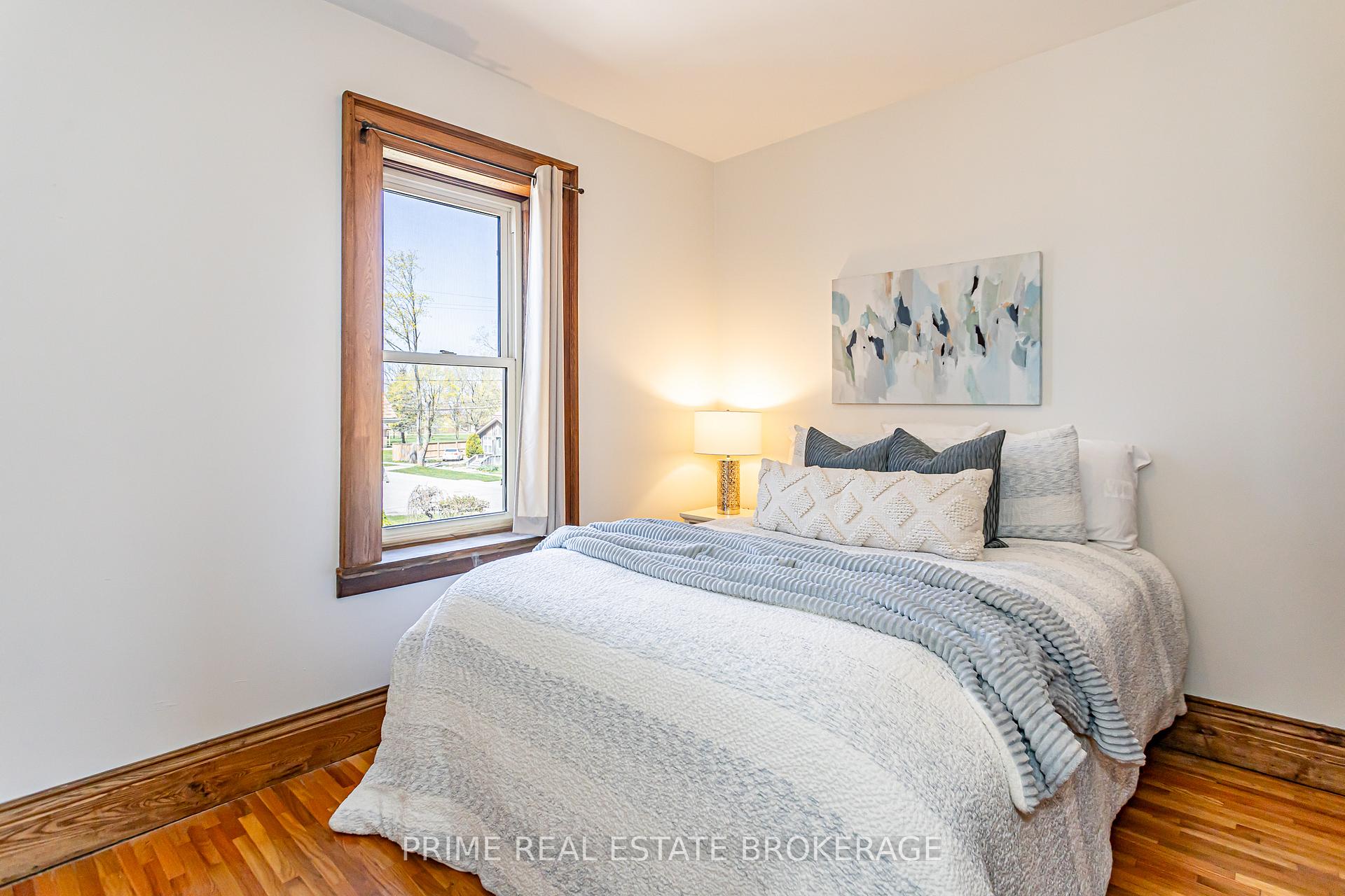 Photo 24 of 175 Broadway Street, North Middlesex, Parkhill — HOMEH