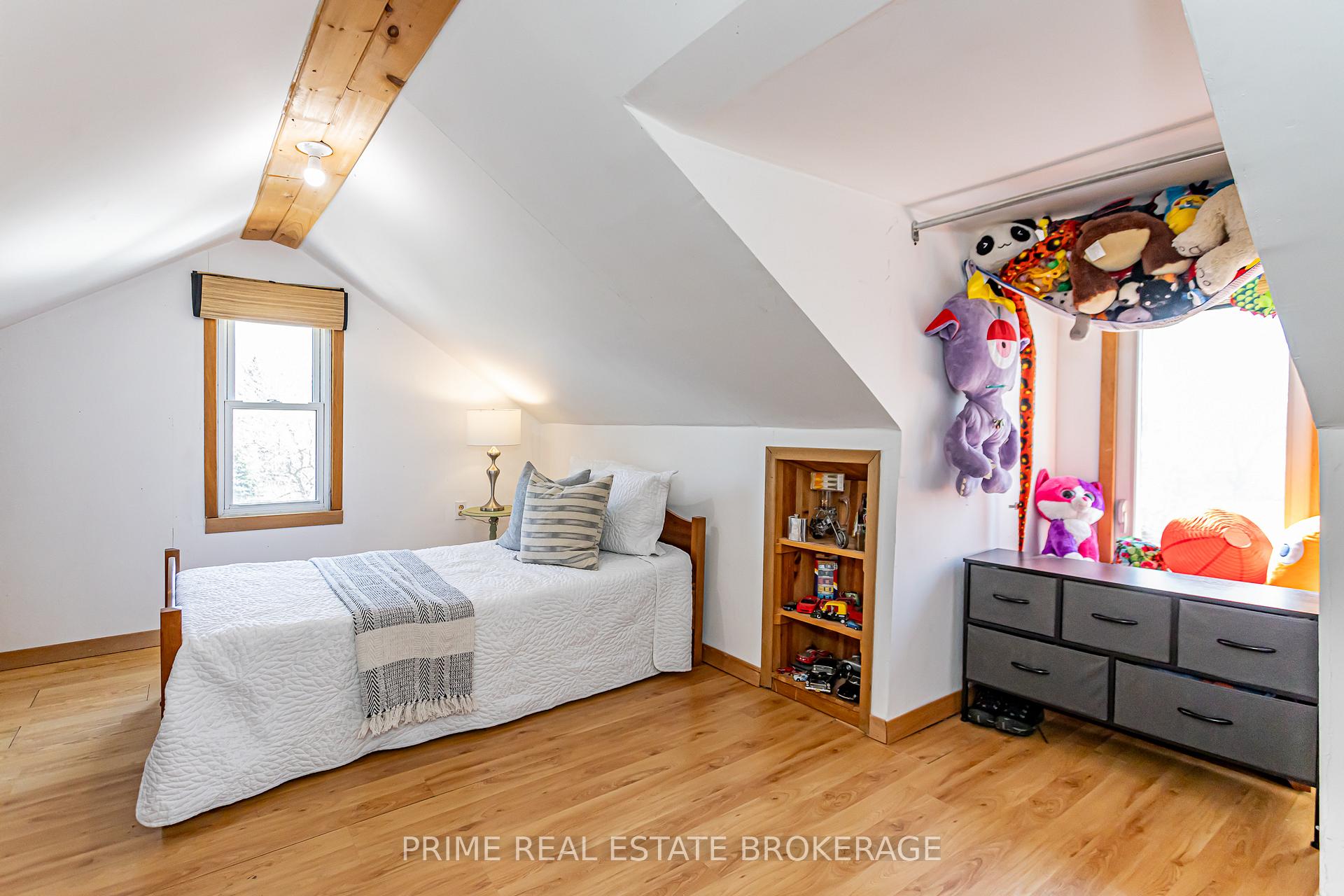 Photo 32 of 175 Broadway Street, North Middlesex, Parkhill — HOMEH