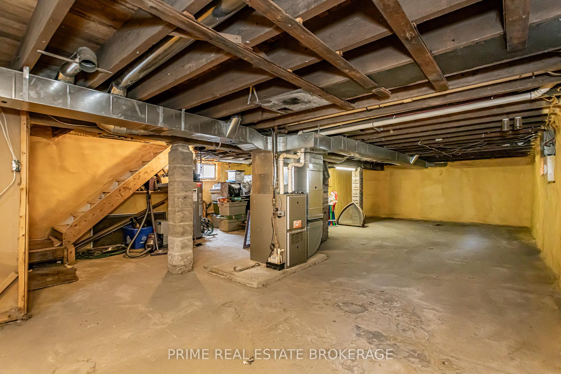 Photo 36 of 175 Broadway Street, North Middlesex, Parkhill — HOMEH