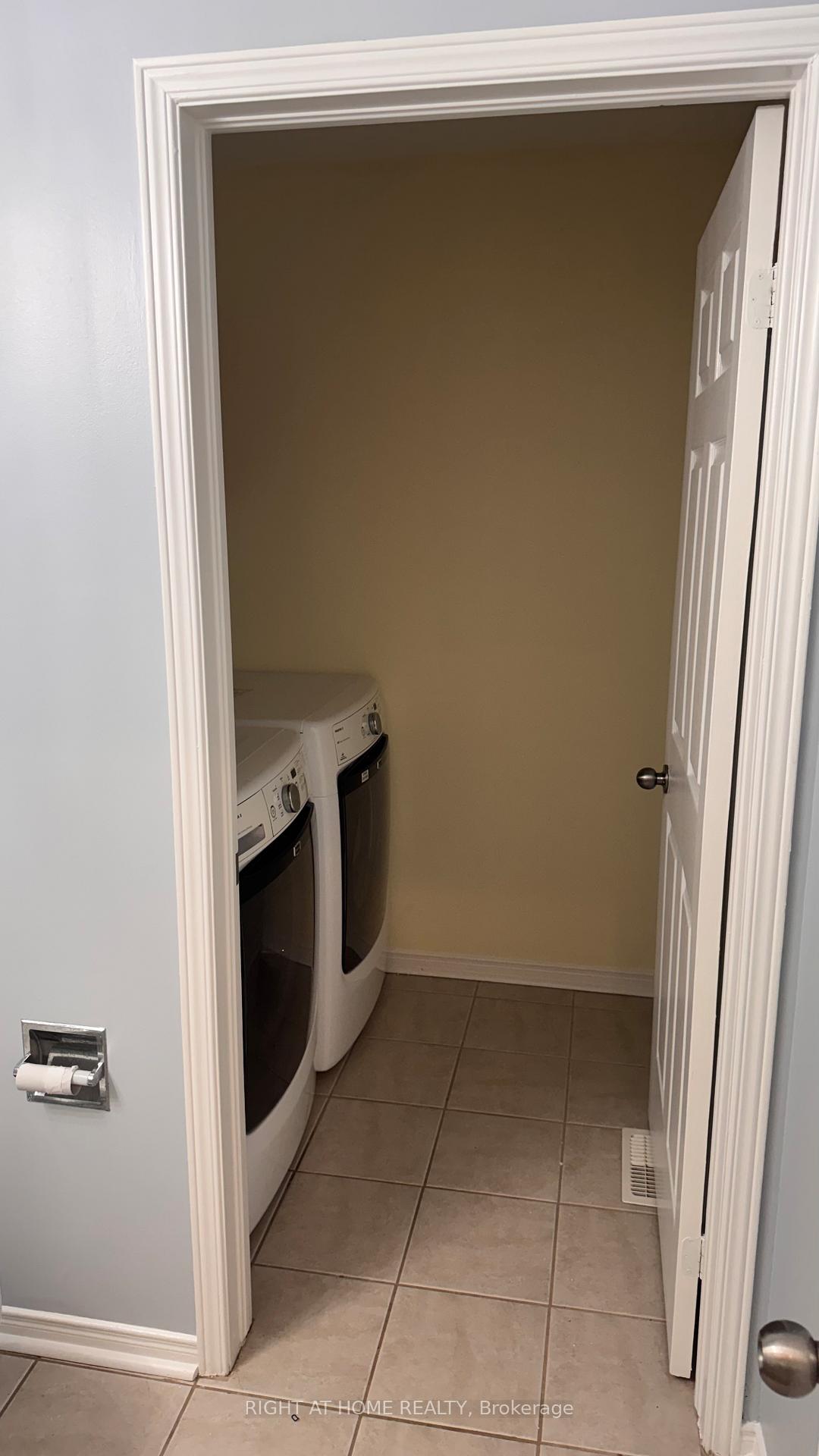 Photo 6 of 640 Brome Crescent, Ottawa, Fallingbrook/Ridgemount — HOMEH