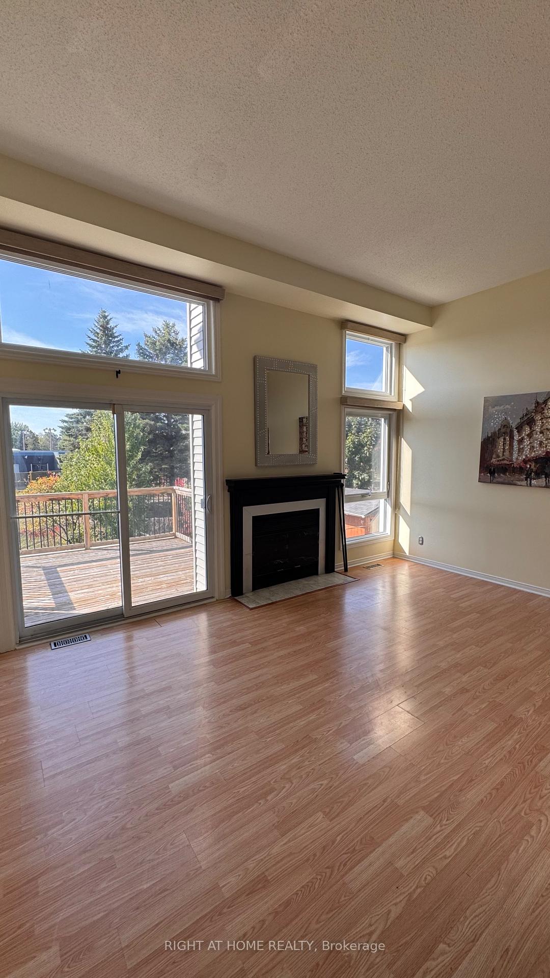 Photo 9 of 640 Brome Crescent, Ottawa, Fallingbrook/Ridgemount — HOMEH