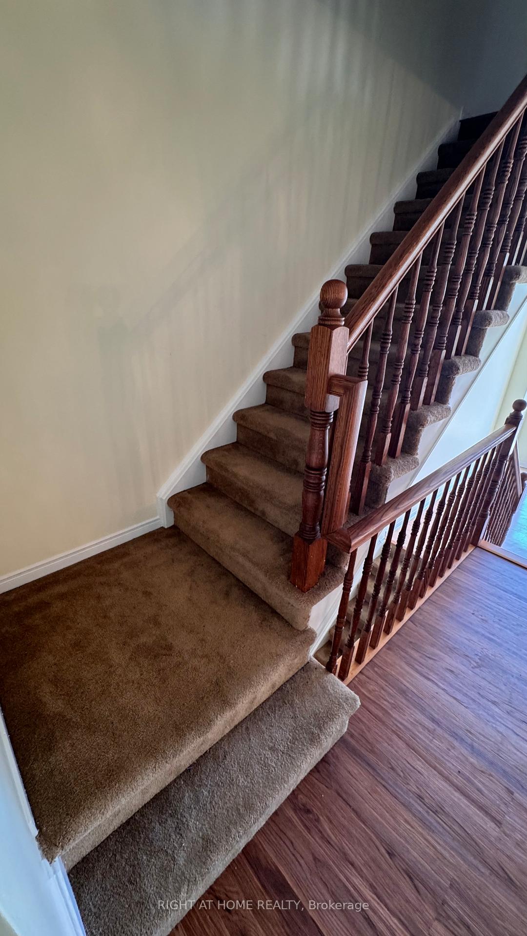 Photo 13 of 640 Brome Crescent, Ottawa, Fallingbrook/Ridgemount — HOMEH