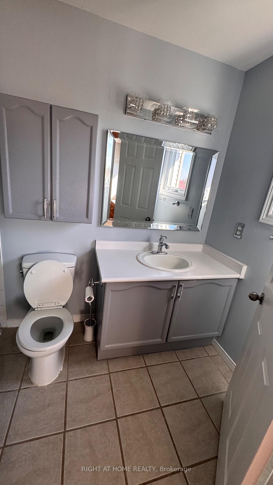 Photo 18 of 640 Brome Crescent, Ottawa, Fallingbrook/Ridgemount — HOMEH