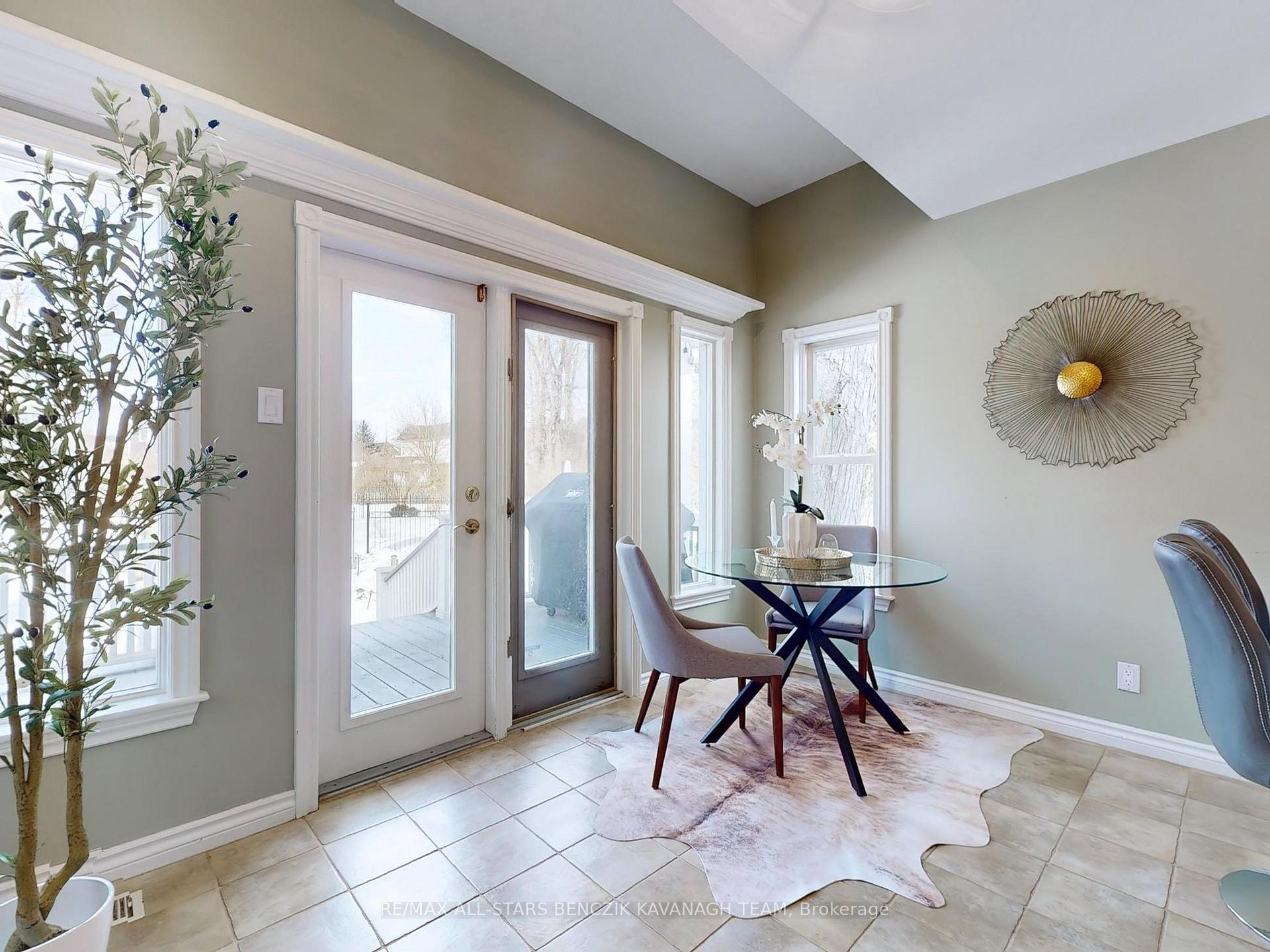 Photo 12 of 6 Riverview Road, Markham, Bullock — HOMEH