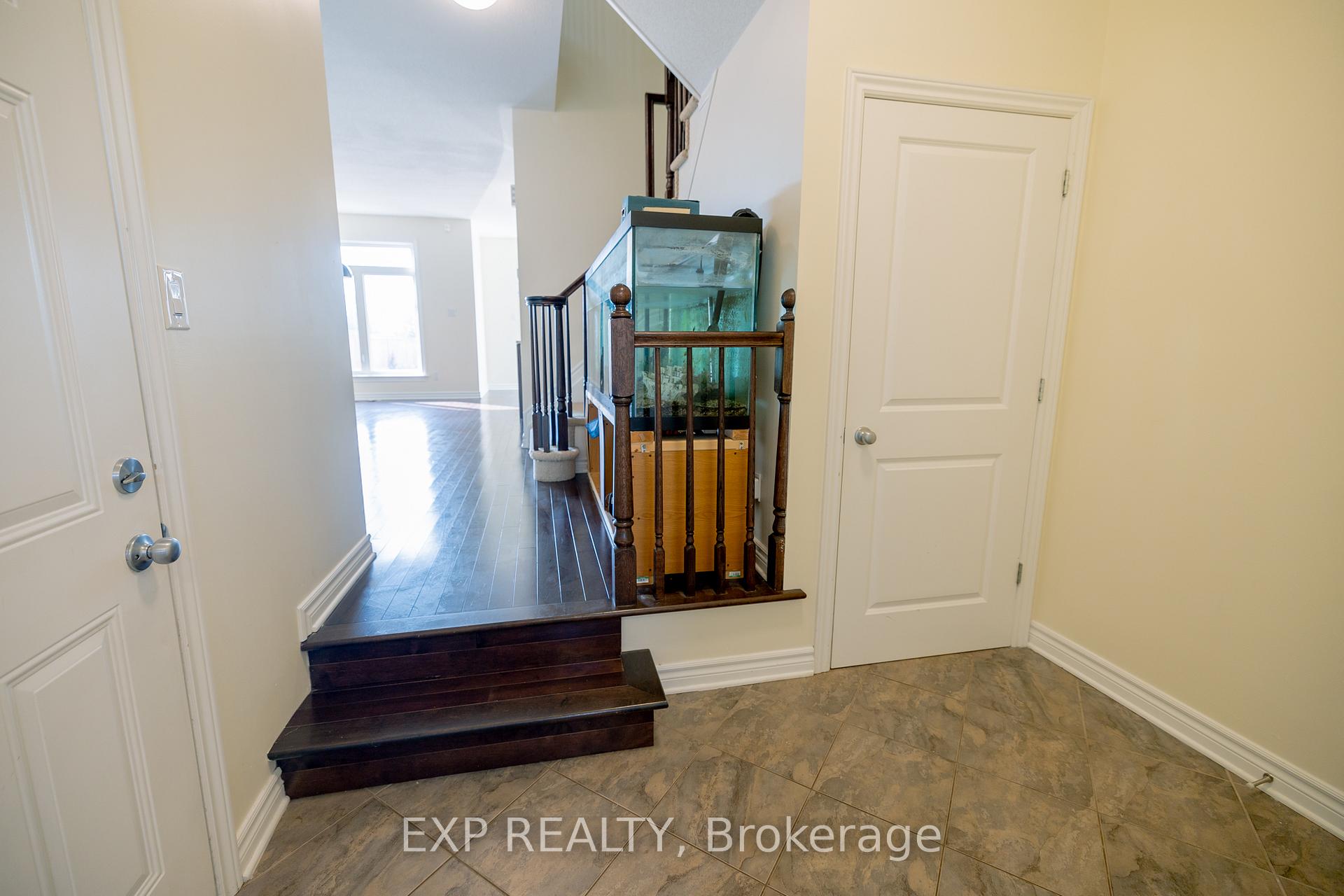 Photo 5 of 134 Whispering Winds Way, Ottawa, Mer Bleue/Bradley Estates/Anderson Park — HOMEH