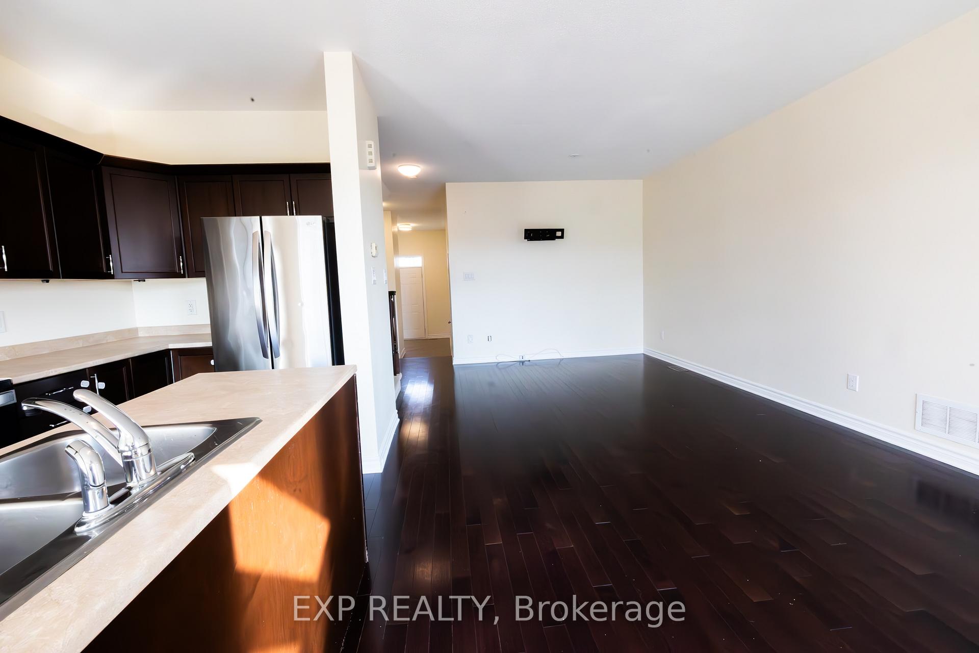 Photo 7 of 134 Whispering Winds Way, Ottawa, Mer Bleue/Bradley Estates/Anderson Park — HOMEH