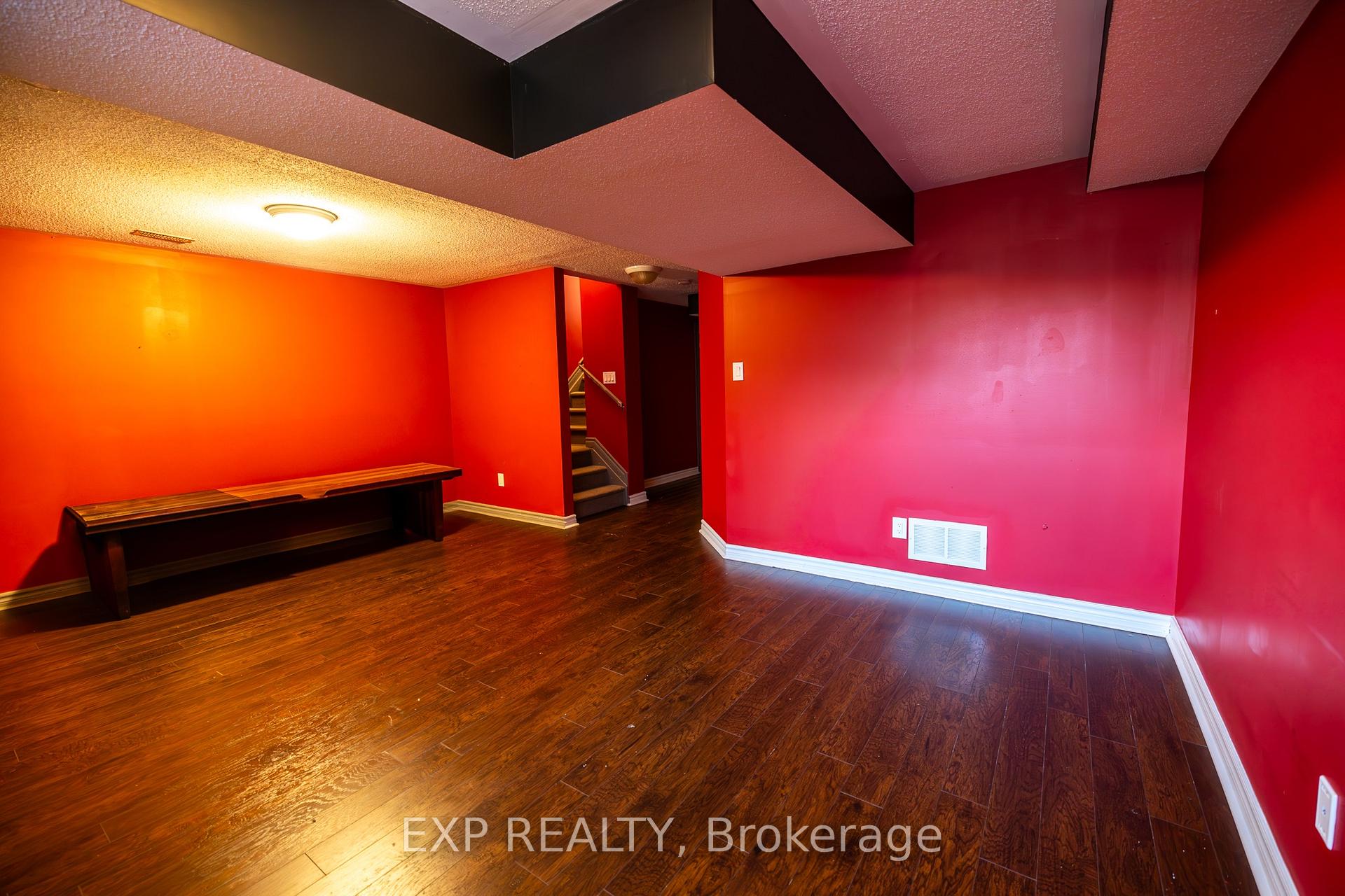 Photo 12 of 134 Whispering Winds Way, Ottawa, Mer Bleue/Bradley Estates/Anderson Park — HOMEH
