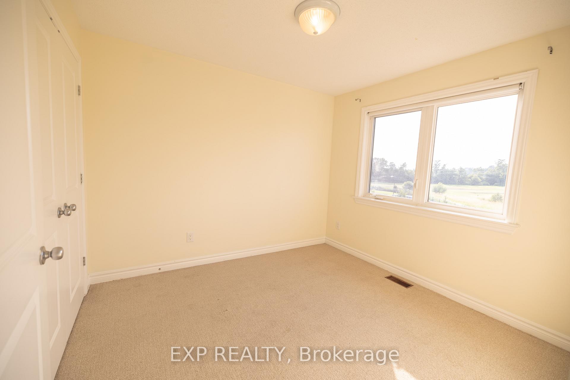 Photo 20 of 134 Whispering Winds Way, Ottawa, Mer Bleue/Bradley Estates/Anderson Park — HOMEH