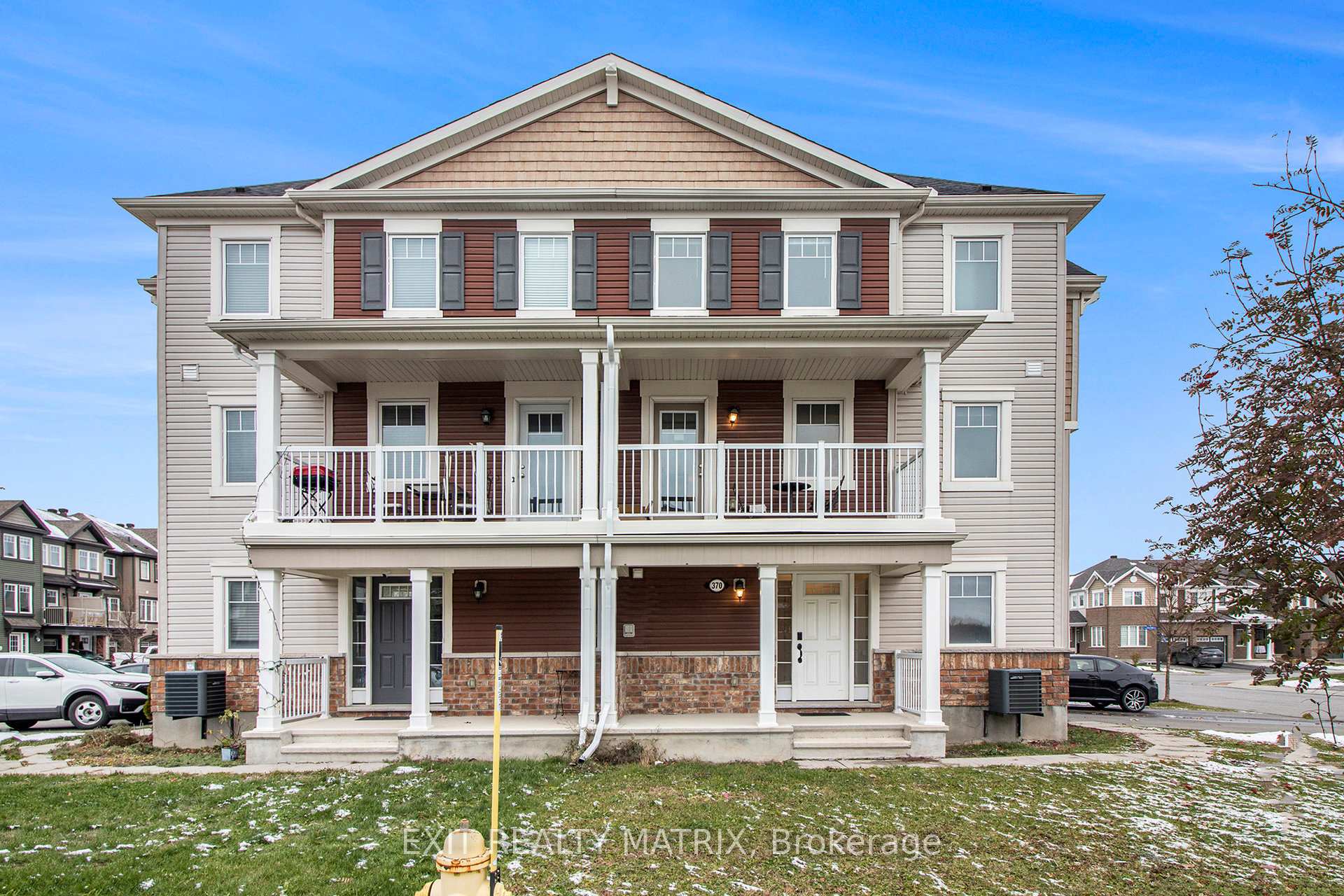 Front of 370 Willow Aster Circle
