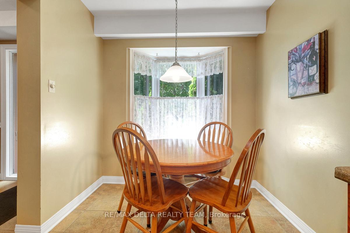 Photo 1 of 6383 St Louis Drive, Ottawa, Hiawatha Park/Convent Glen — HOMEH
