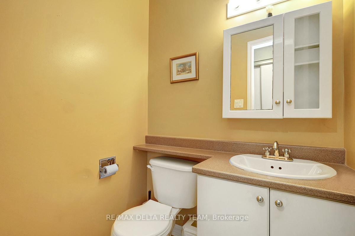 Photo 4 of 6383 St Louis Drive, Ottawa, Hiawatha Park/Convent Glen — HOMEH