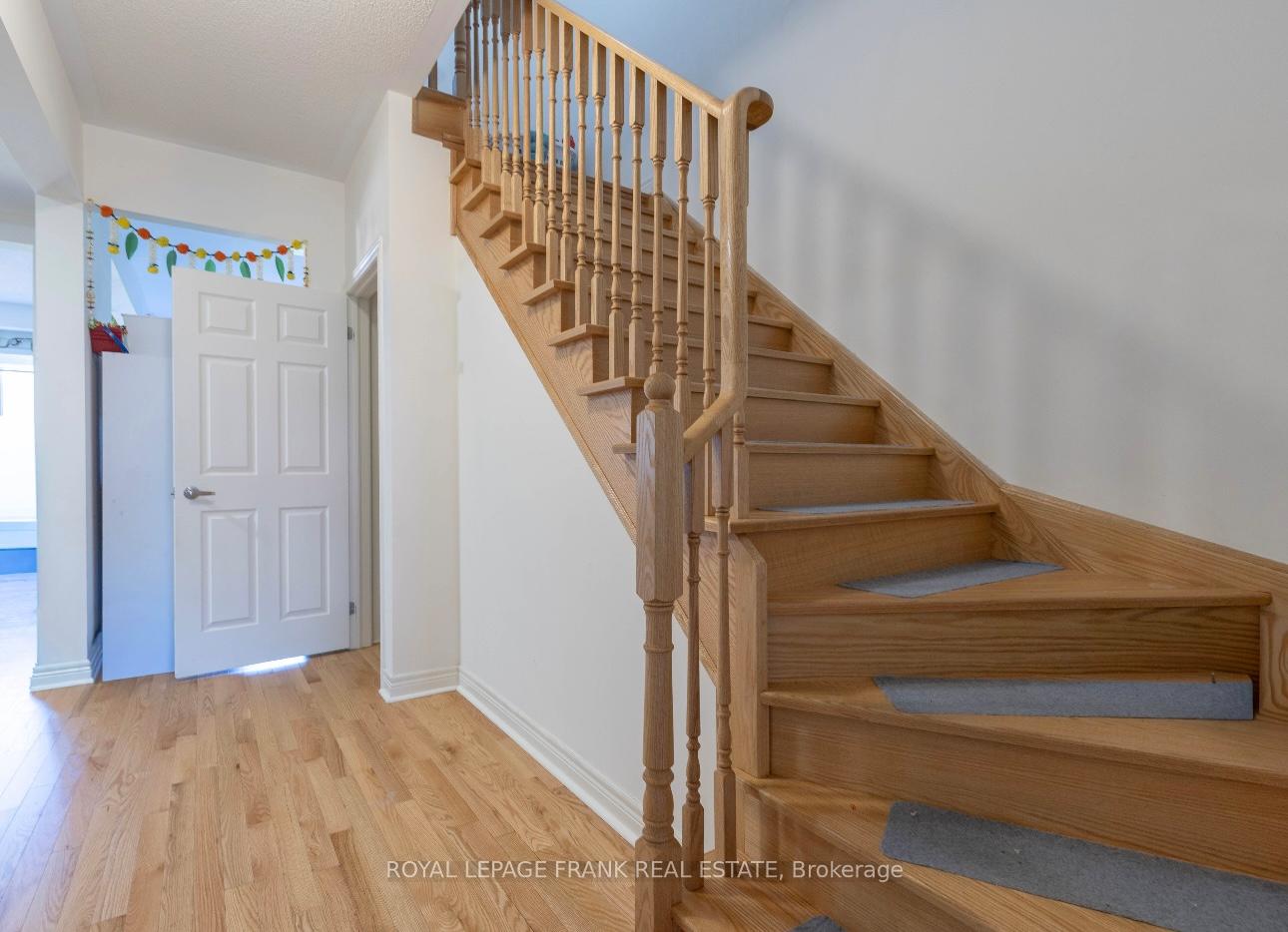 Photo 3 of 1185 Kettering Drive, Oshawa, Eastdale — HOMEH