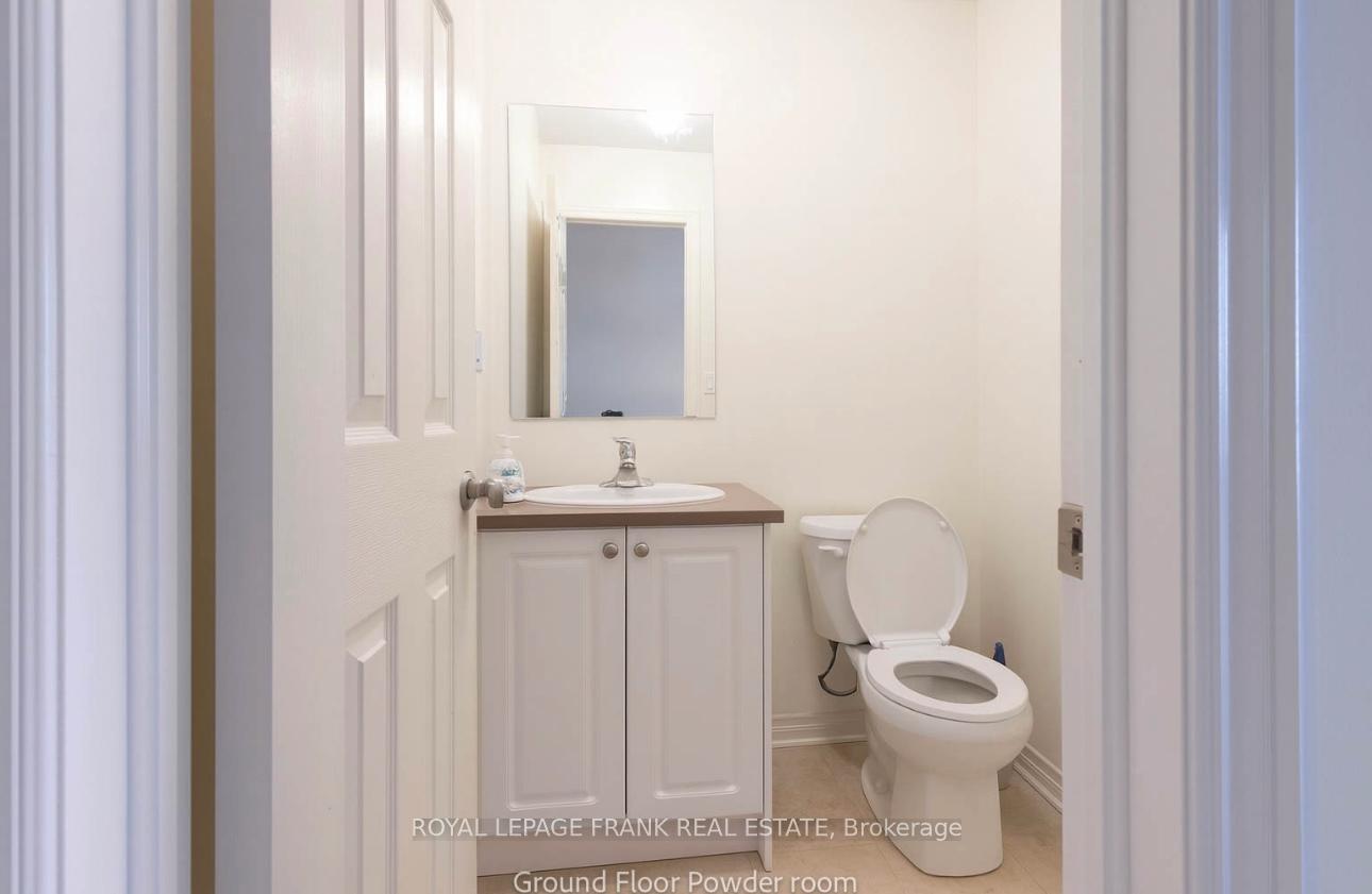 Photo 4 of 1185 Kettering Drive, Oshawa, Eastdale — HOMEH
