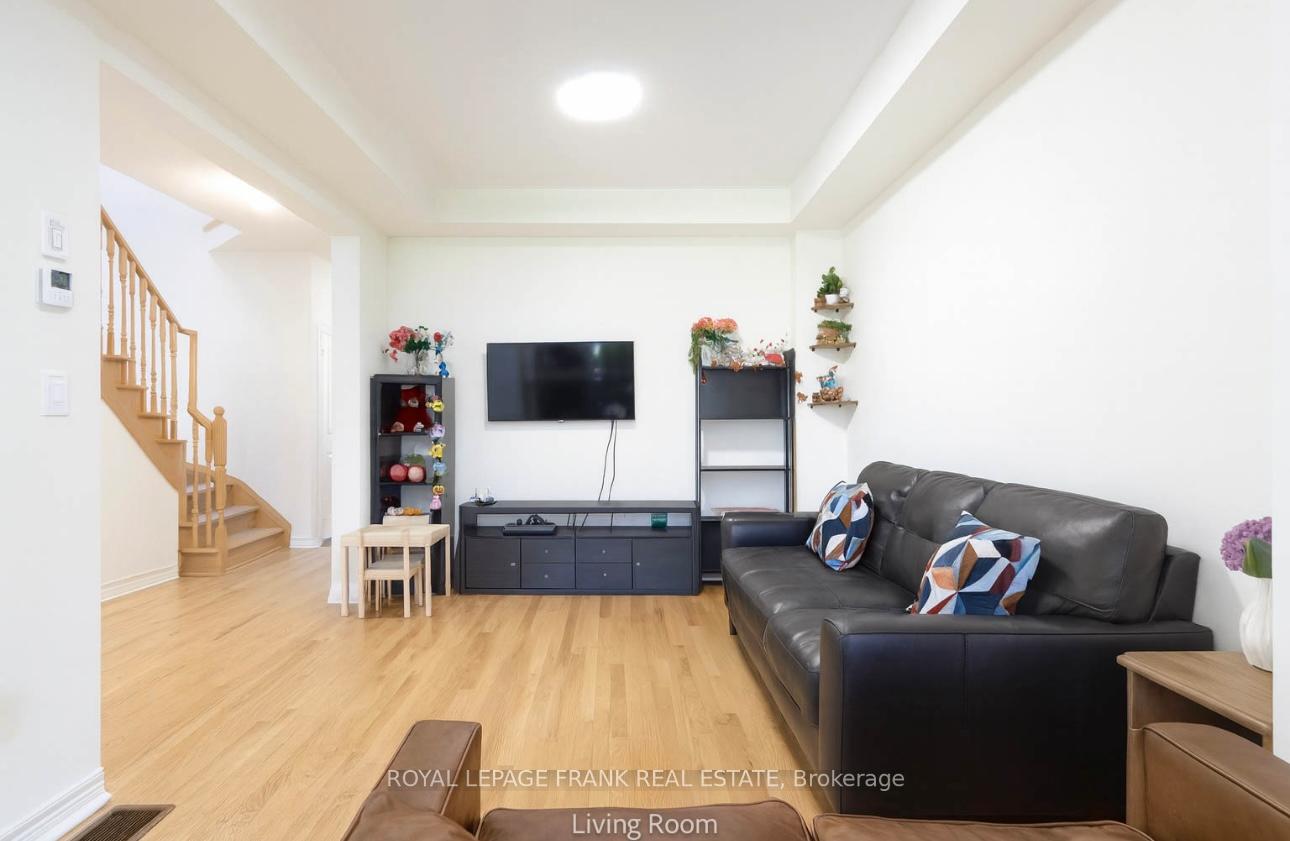 Photo 5 of 1185 Kettering Drive, Oshawa, Eastdale — HOMEH