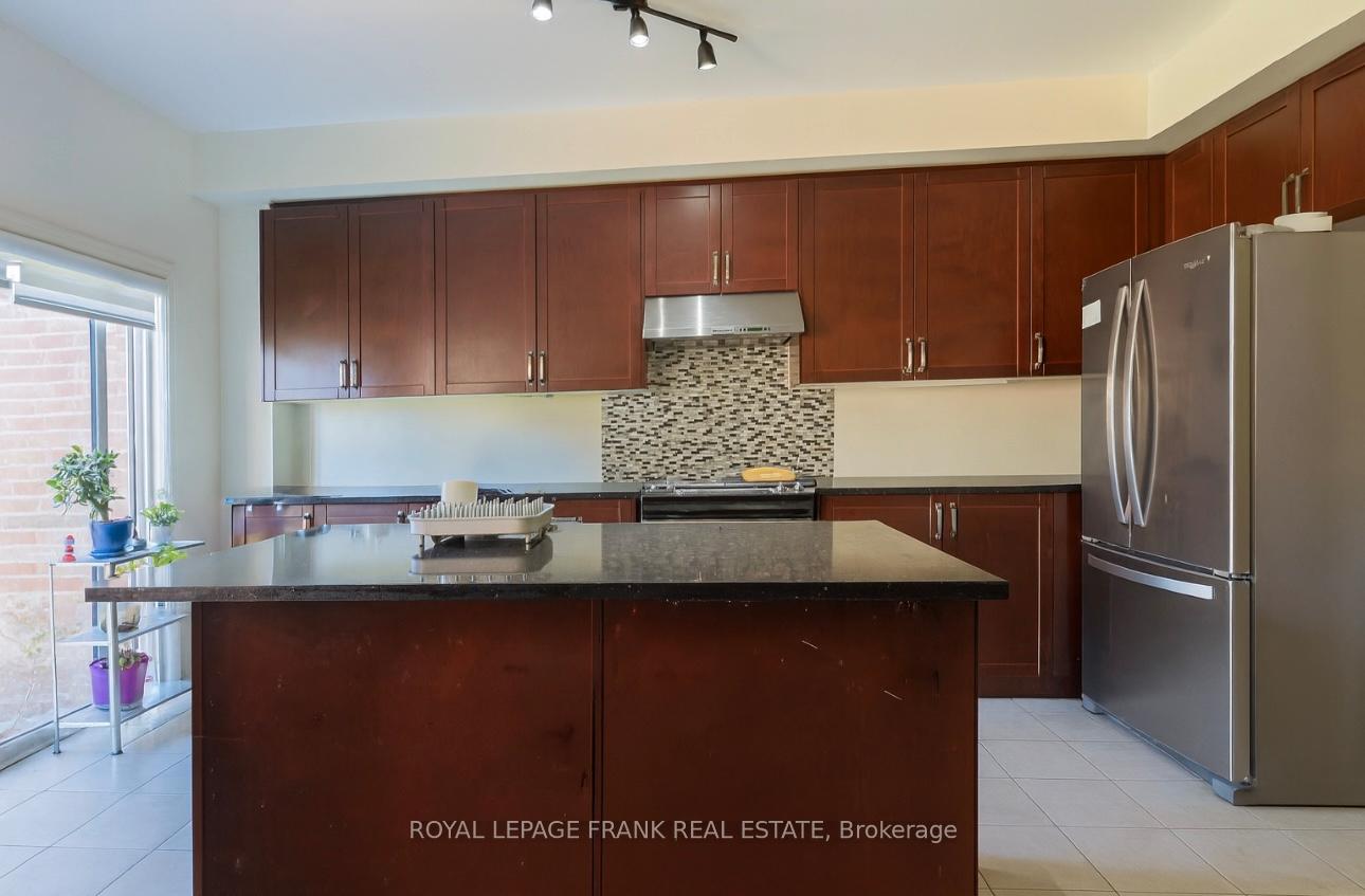 Photo 7 of 1185 Kettering Drive, Oshawa, Eastdale — HOMEH