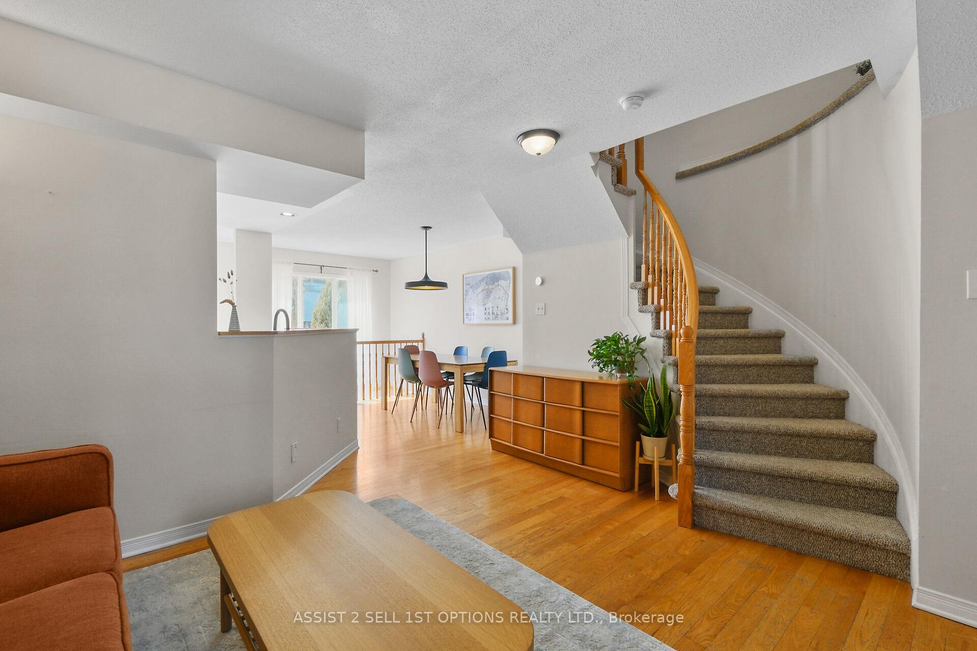 Photo 5 of 48 College Circle, Ottawa, Castle Heights/Rideau High — HOMEH
