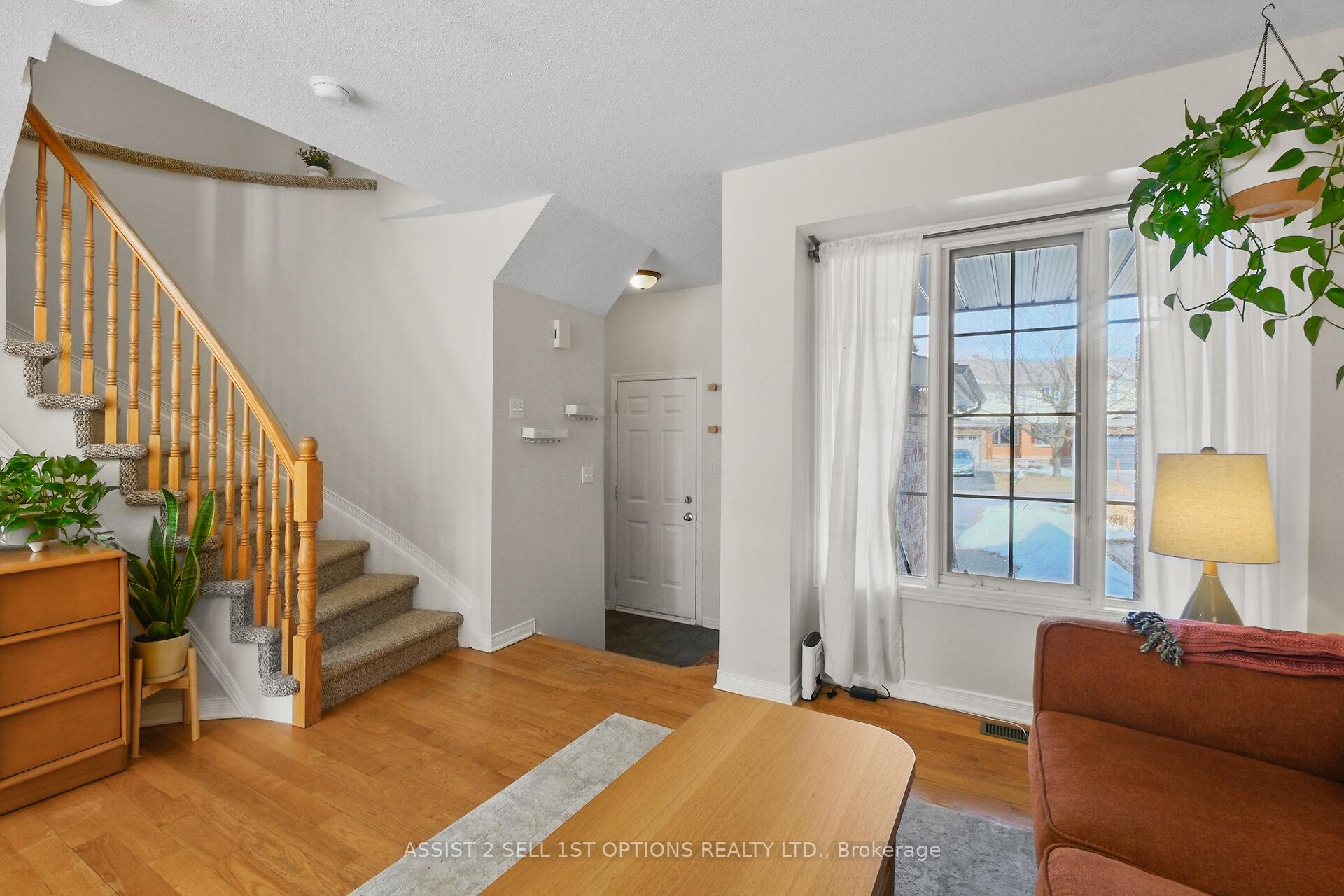 Photo 7 of 48 College Circle, Ottawa, Castle Heights/Rideau High — HOMEH