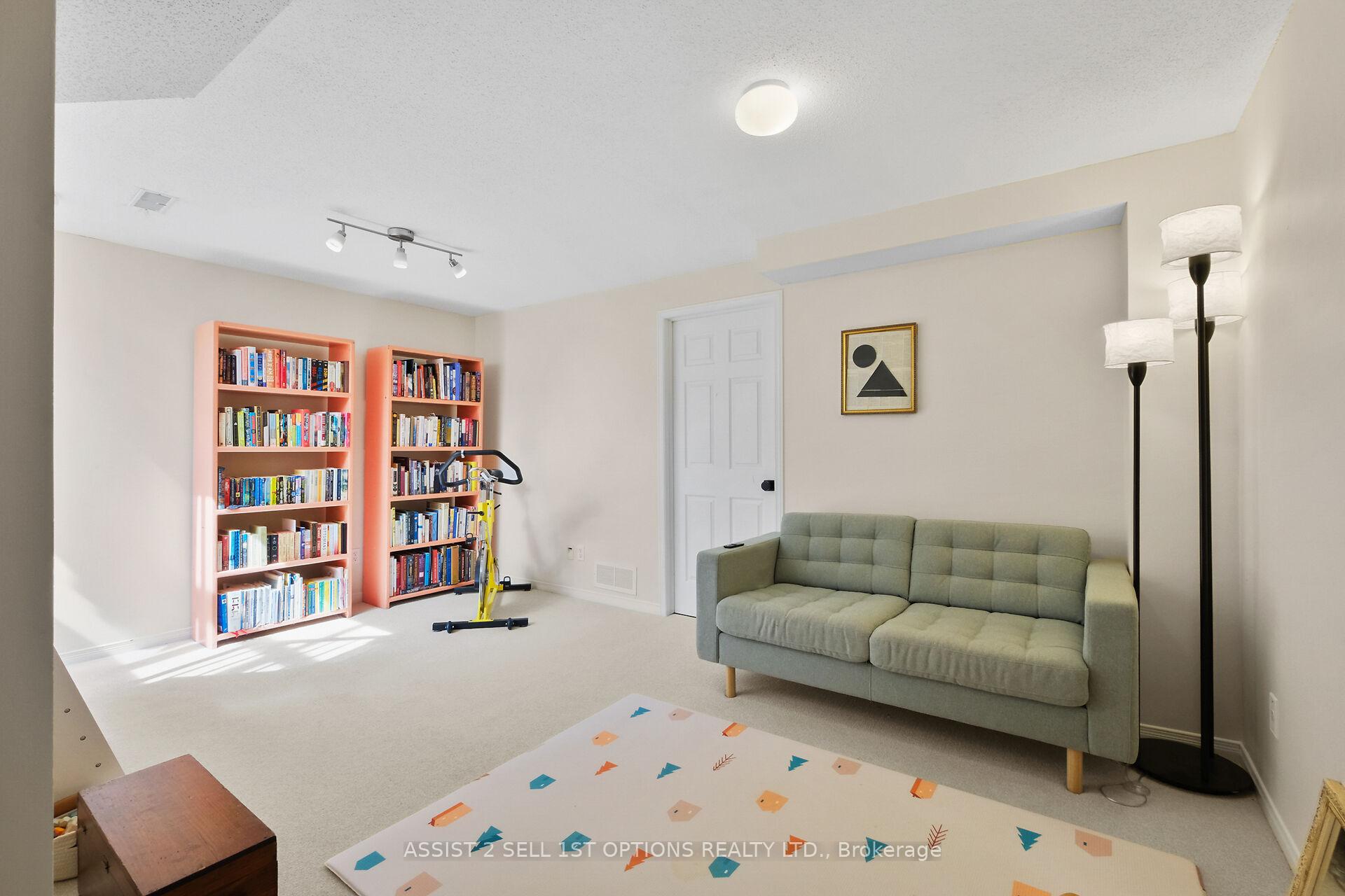 Photo 29 of 48 College Circle, Ottawa, Castle Heights/Rideau High — HOMEH