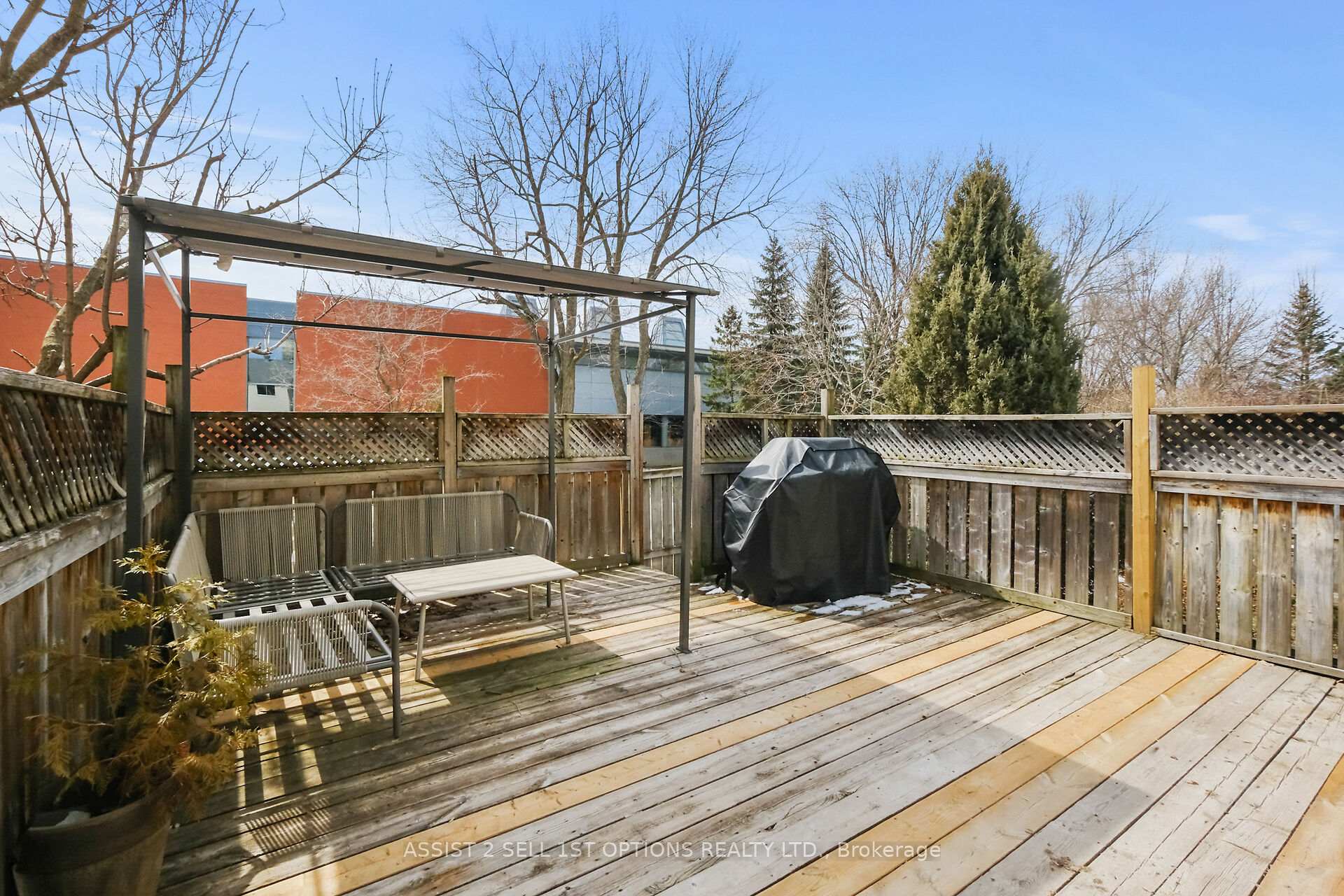 Photo 31 of 48 College Circle, Ottawa, Castle Heights/Rideau High — HOMEH