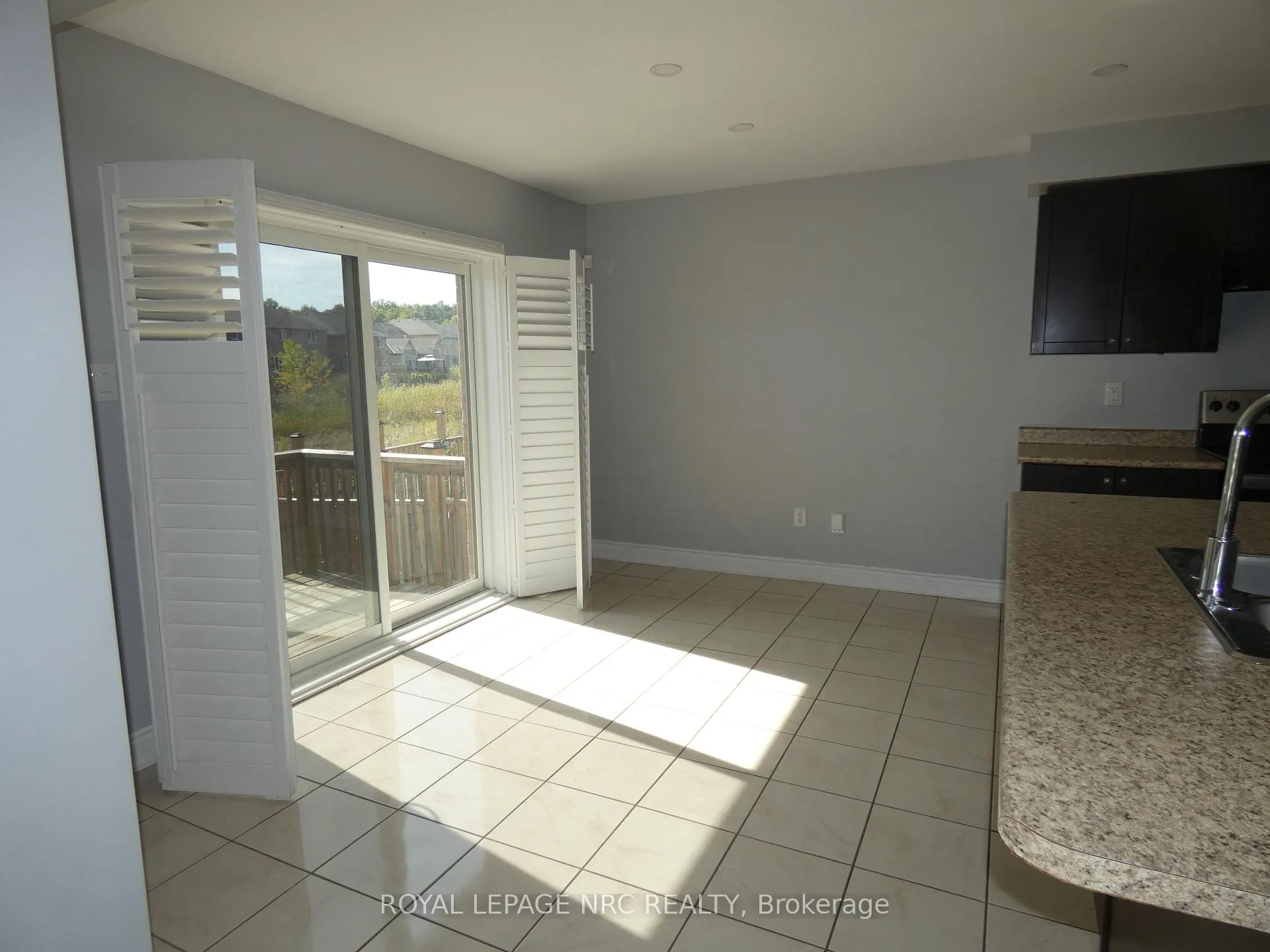 Photo 10 of 7857 Sassafras Trail, Niagara Falls, Brown — HOMEH