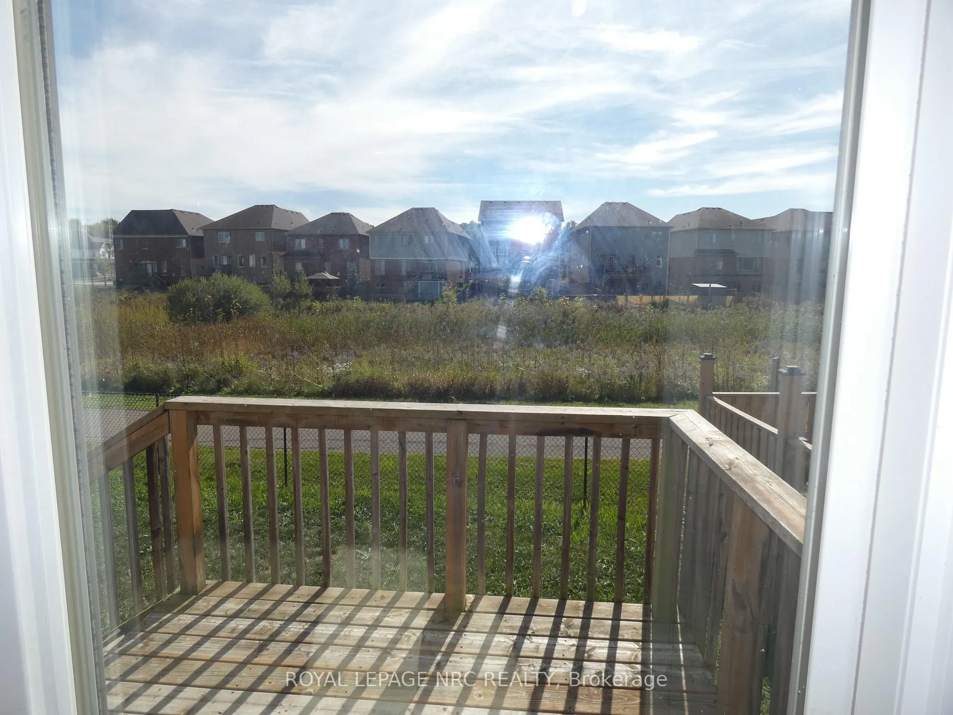 Photo 11 of 7857 Sassafras Trail, Niagara Falls, Brown — HOMEH