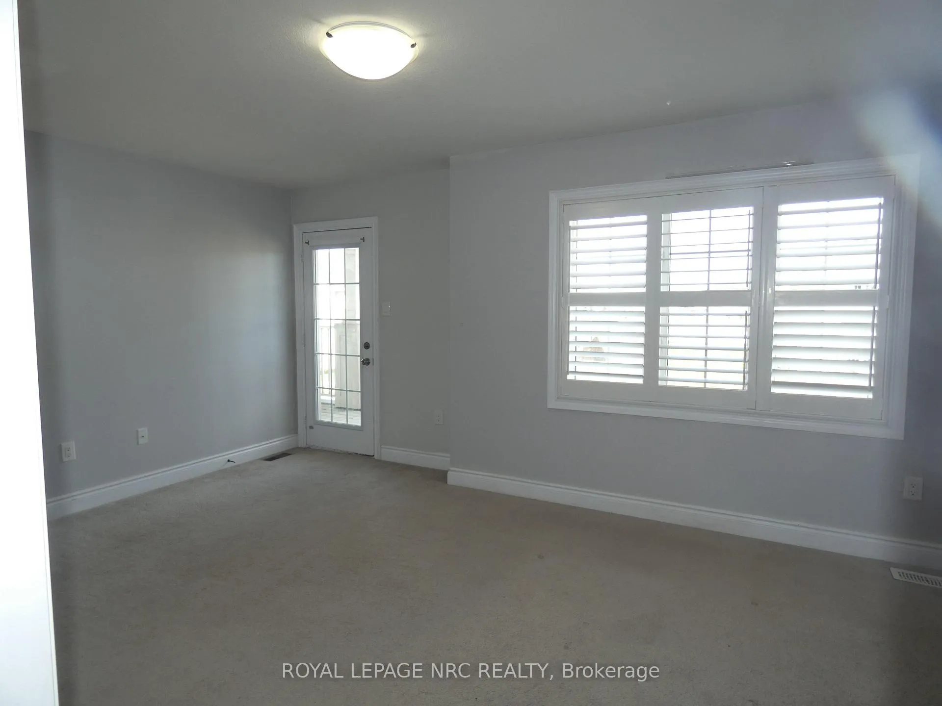 Photo 13 of 7857 Sassafras Trail, Niagara Falls, Brown — HOMEH