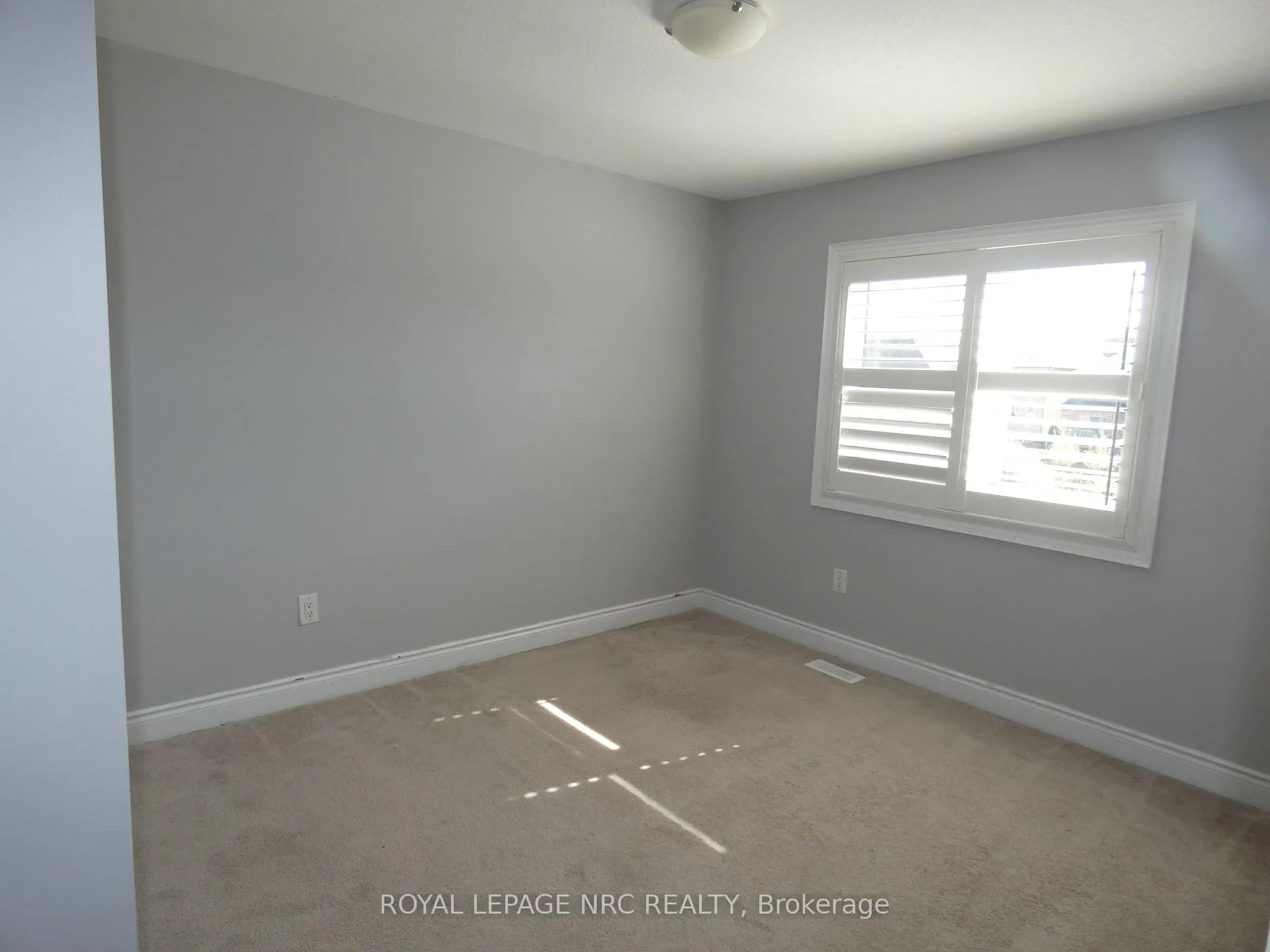 Photo 16 of 7857 Sassafras Trail, Niagara Falls, Brown — HOMEH