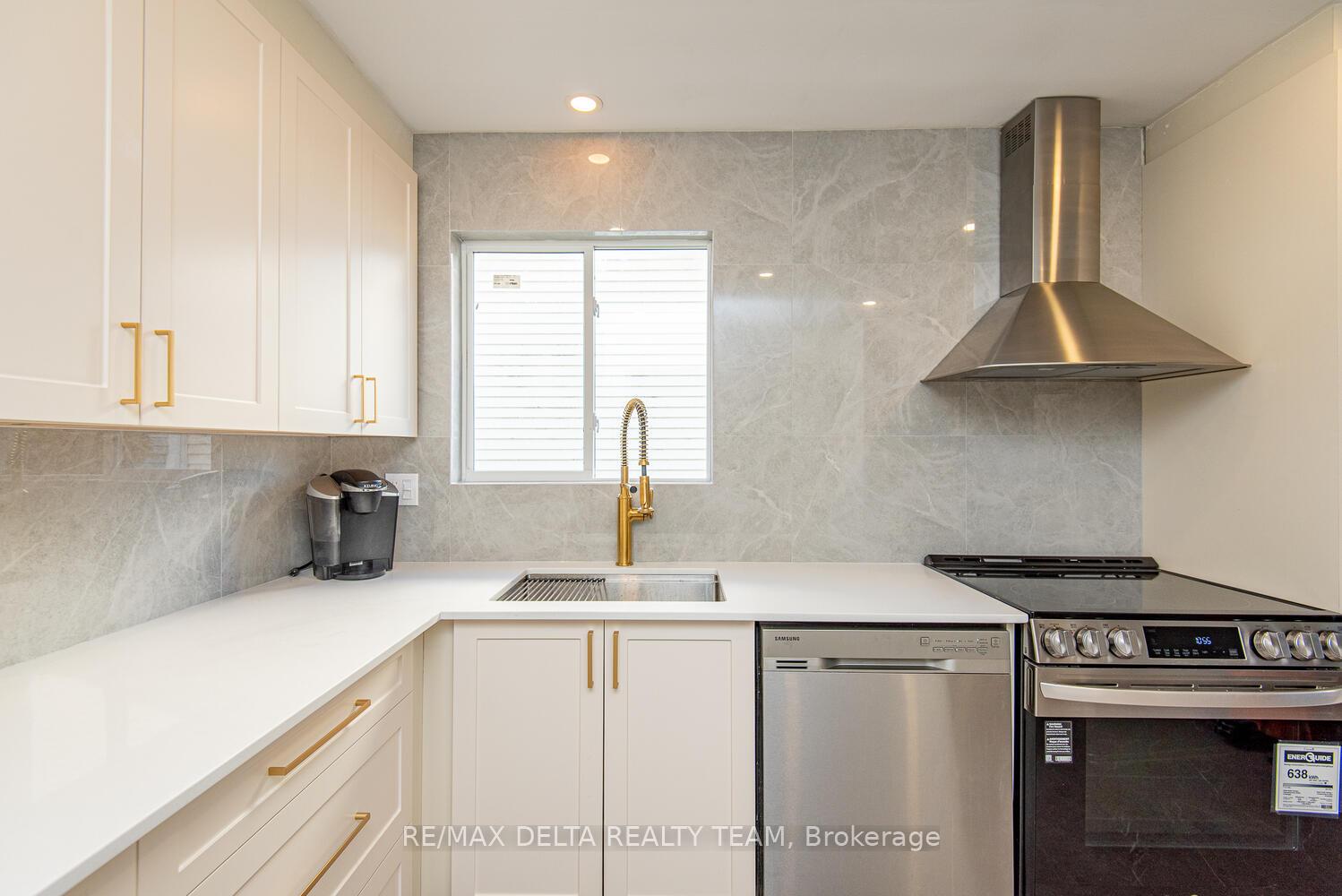 Photo 5 of 276 Turnstone Court, Ottawa, Chatelaine Village — HOMEH