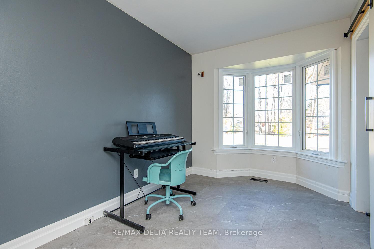 Photo 8 of 276 Turnstone Court, Ottawa, Chatelaine Village — HOMEH