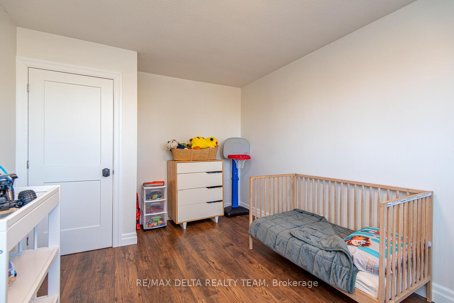 Photo 23 of 276 Turnstone Court, Ottawa, Chatelaine Village — HOMEH