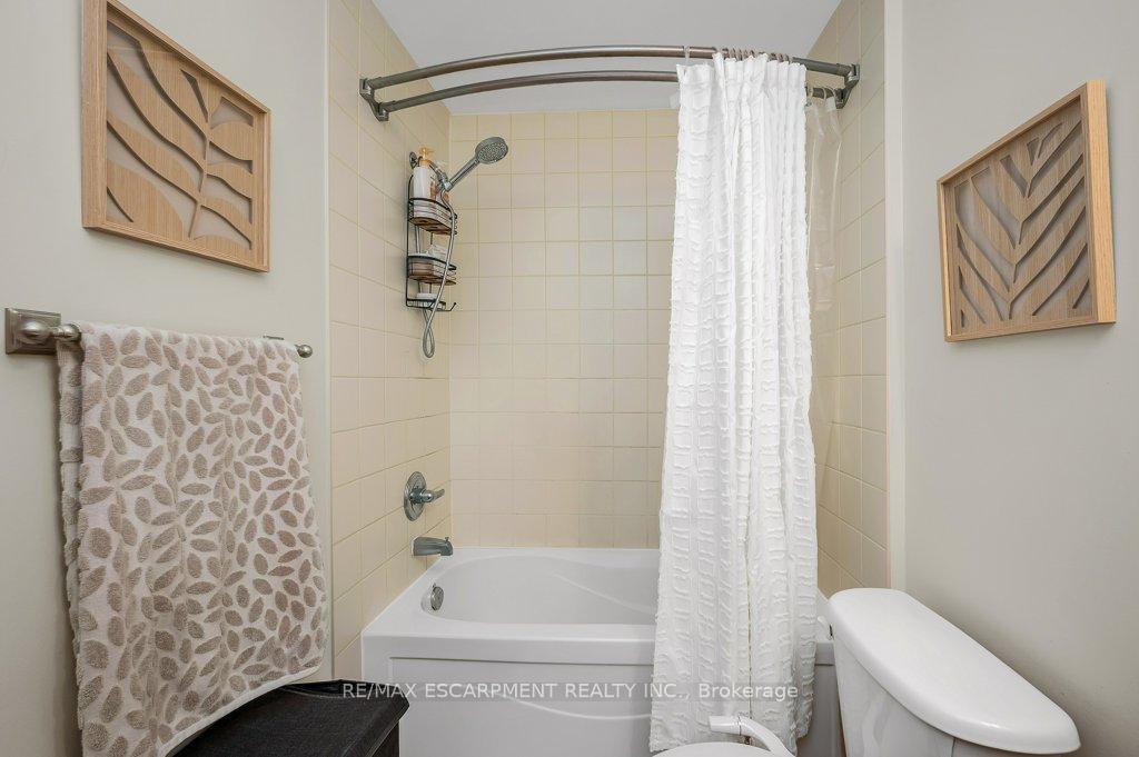 Photo 13 of 873 Jempson Path, Milton, Harrison — HOMEH