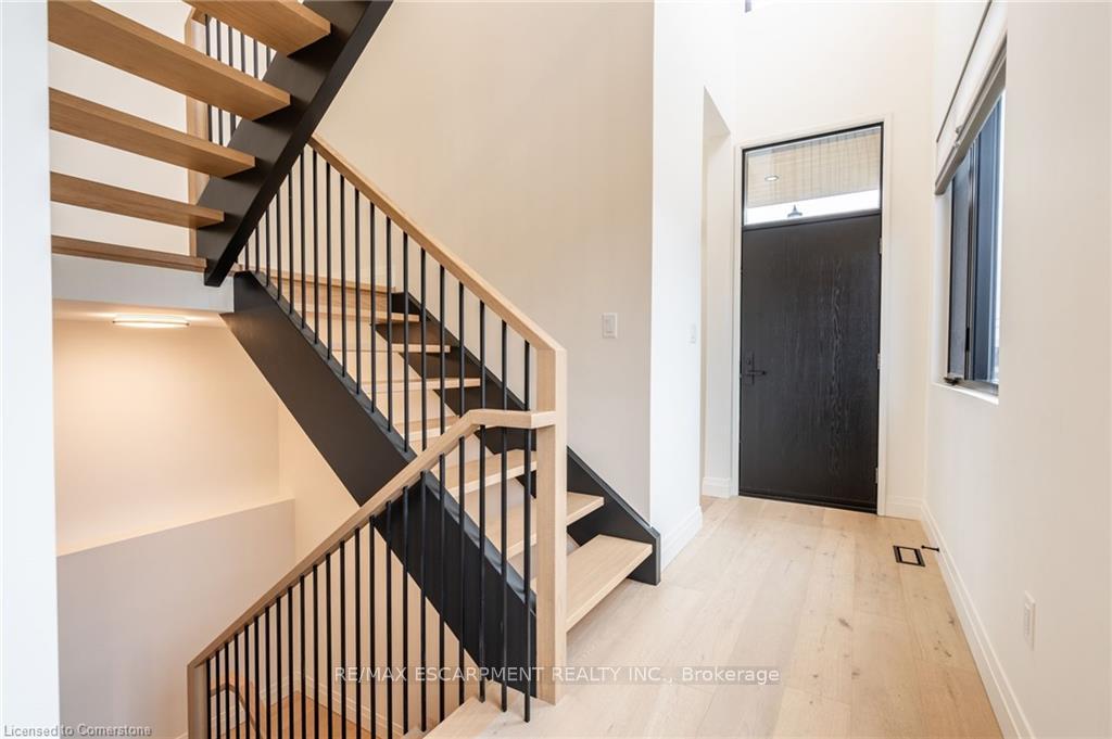 Photo 4 of 98 Lametti Drive, Pelham, Fonthill — HOMEH