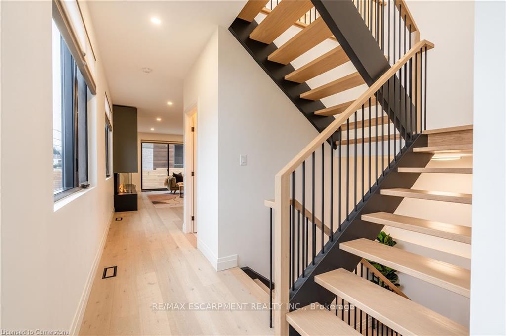 Photo 9 of 98 Lametti Drive, Pelham, Fonthill — HOMEH