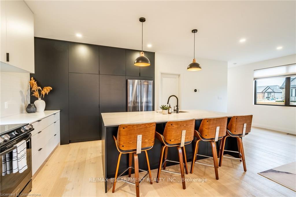 Photo 22 of 98 Lametti Drive, Pelham, Fonthill — HOMEH