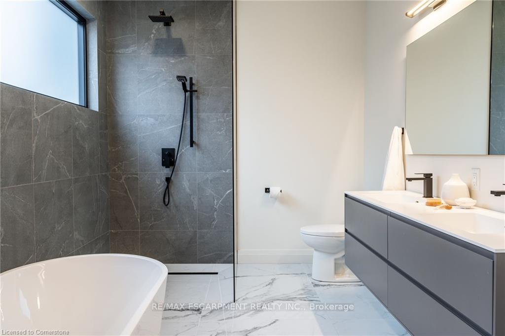 Photo 40 of 98 Lametti Drive, Pelham, Fonthill — HOMEH