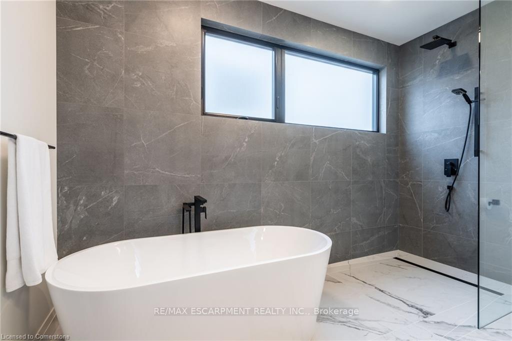Photo 42 of 98 Lametti Drive, Pelham, Fonthill — HOMEH