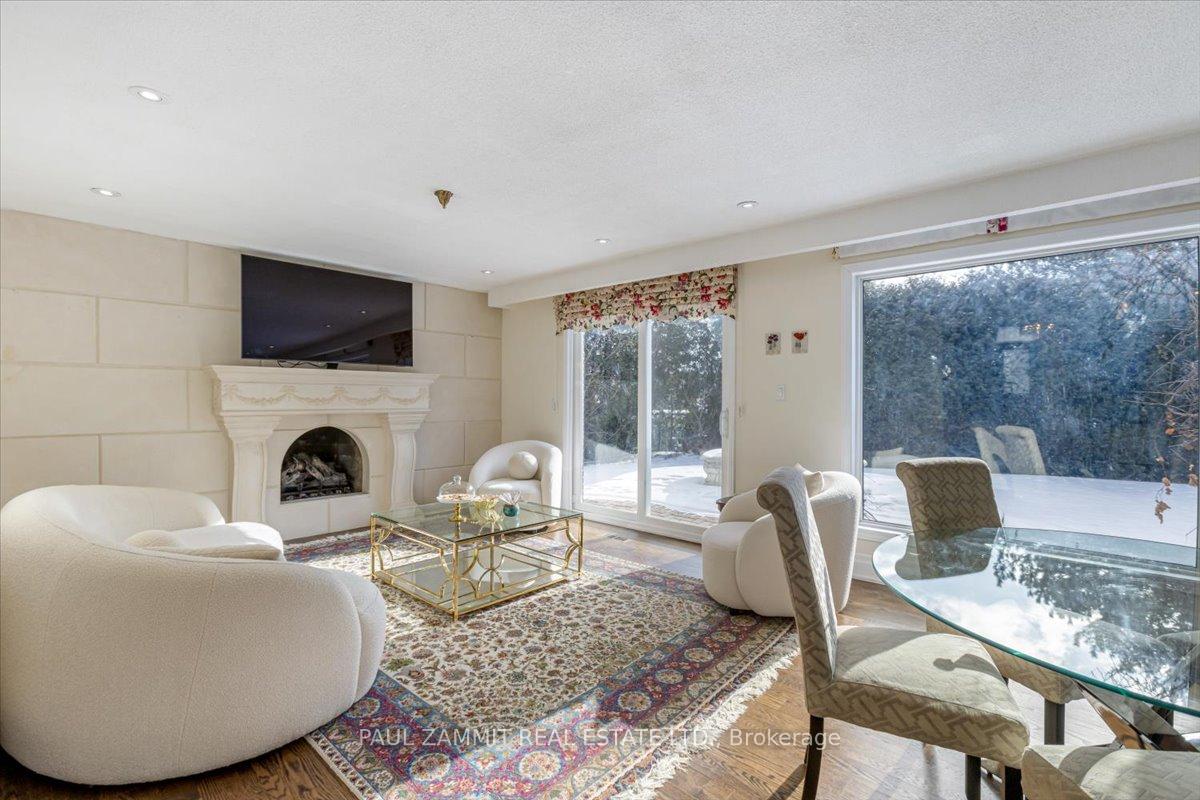 Photo 11 of 6 Cedar Forest Court, Markham, Royal Orchard — HOMEH