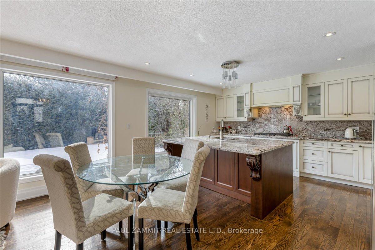 Photo 12 of 6 Cedar Forest Court, Markham, Royal Orchard — HOMEH