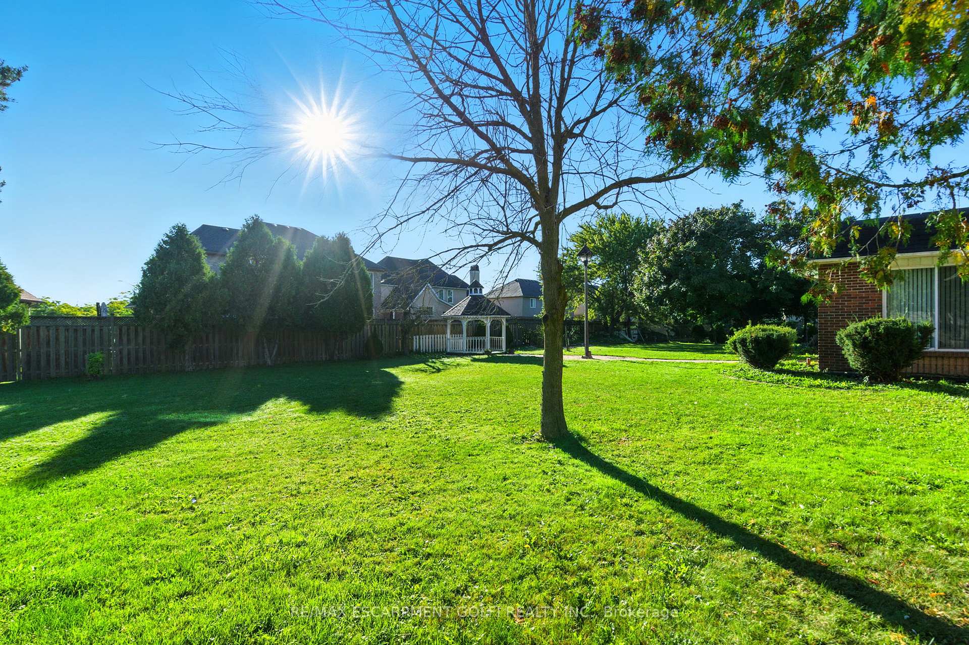 Photo 11 of 6916 Garner Road, Niagara Falls, Forestview — HOMEH