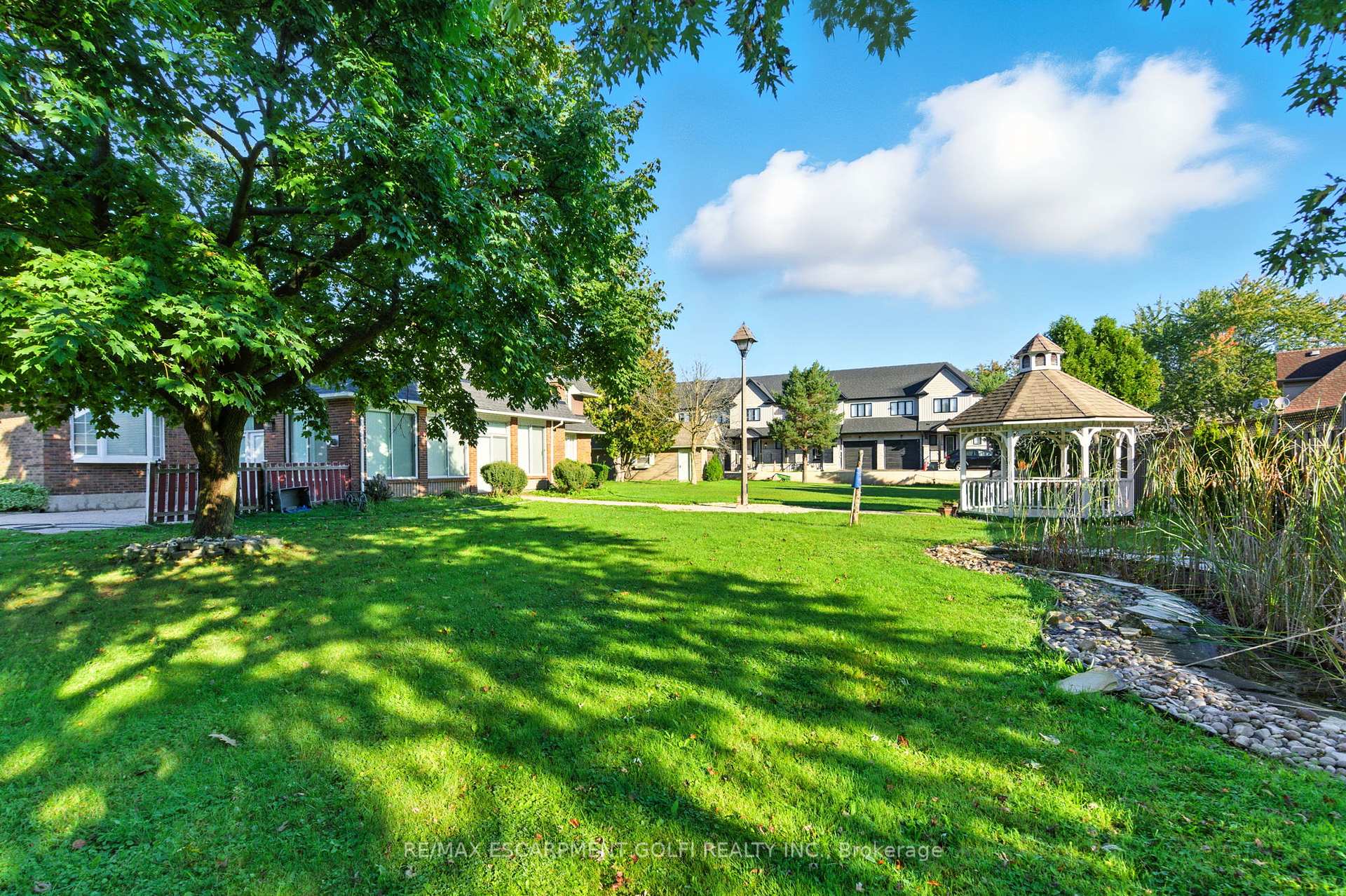 Photo 15 of 6916 Garner Road, Niagara Falls, Forestview — HOMEH