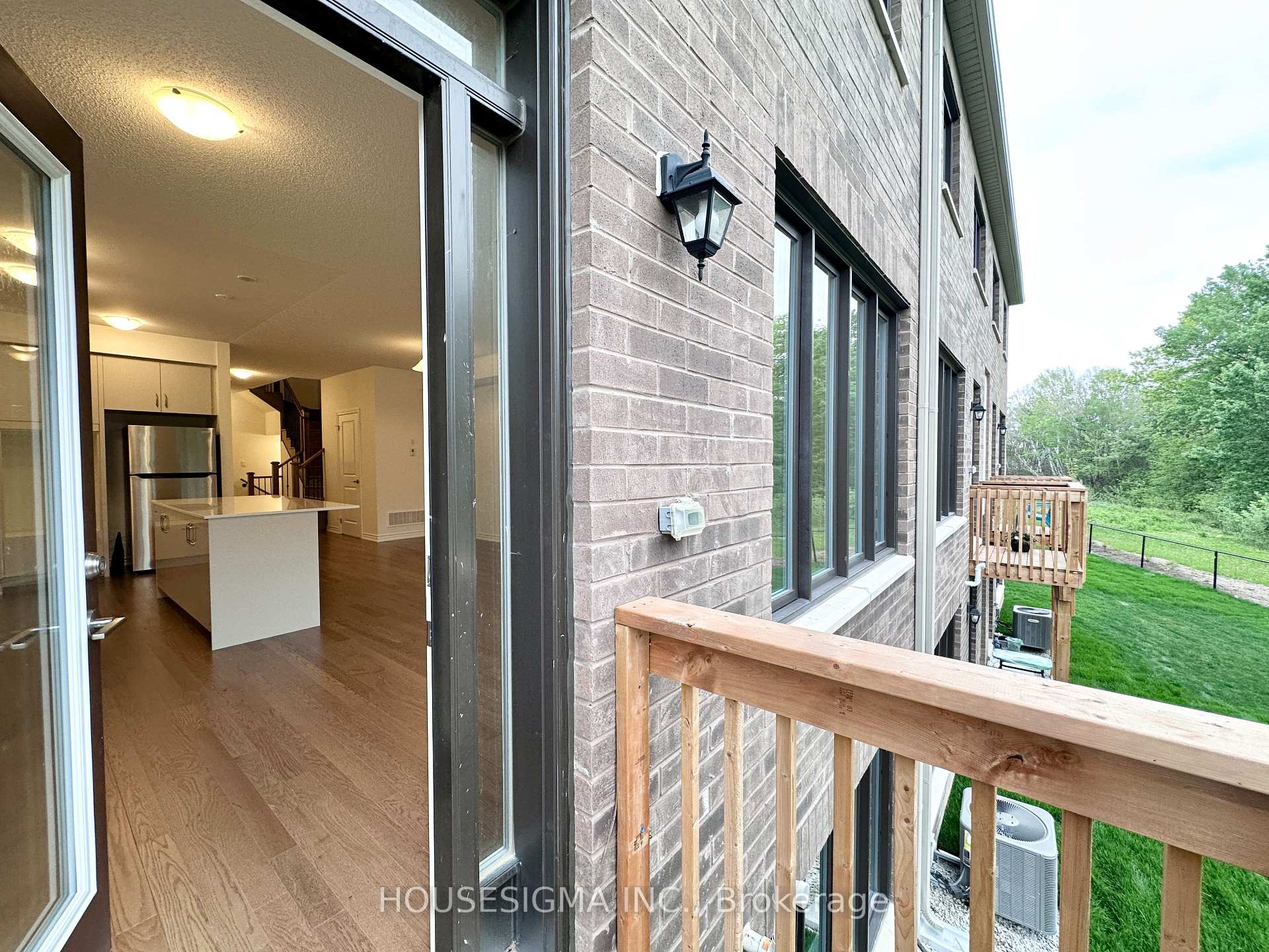 Photo 11 of 549 Celandine Terrace, Milton, Walker — HOMEH