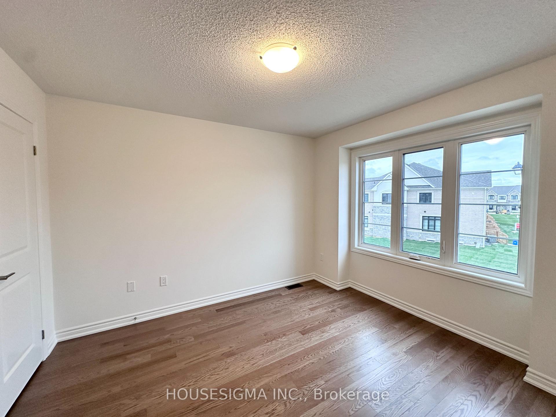 Photo 18 of 549 Celandine Terrace, Milton, Walker — HOMEH