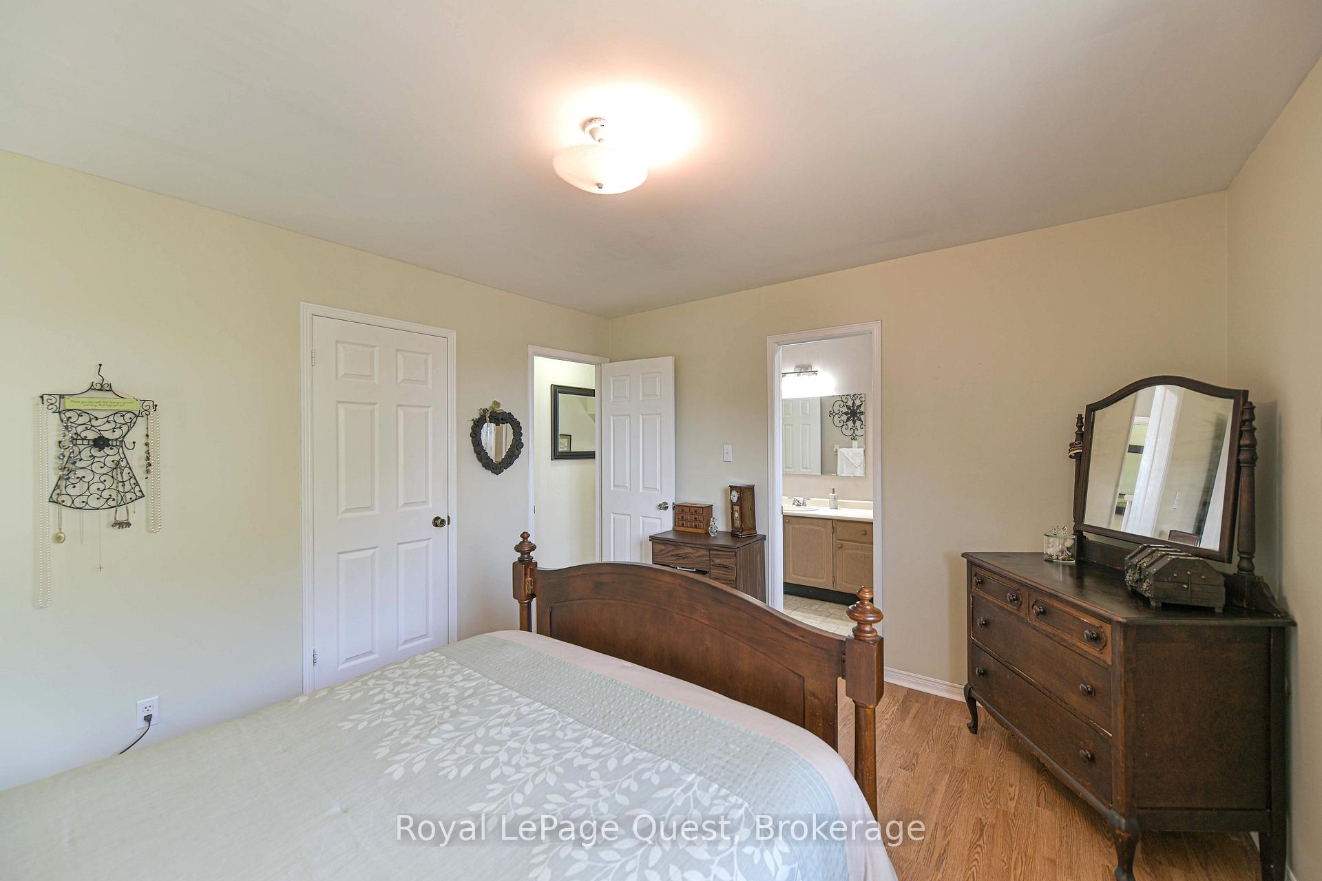 Photo 11 of 4 Chestnut Place, Orillia — HOMEH