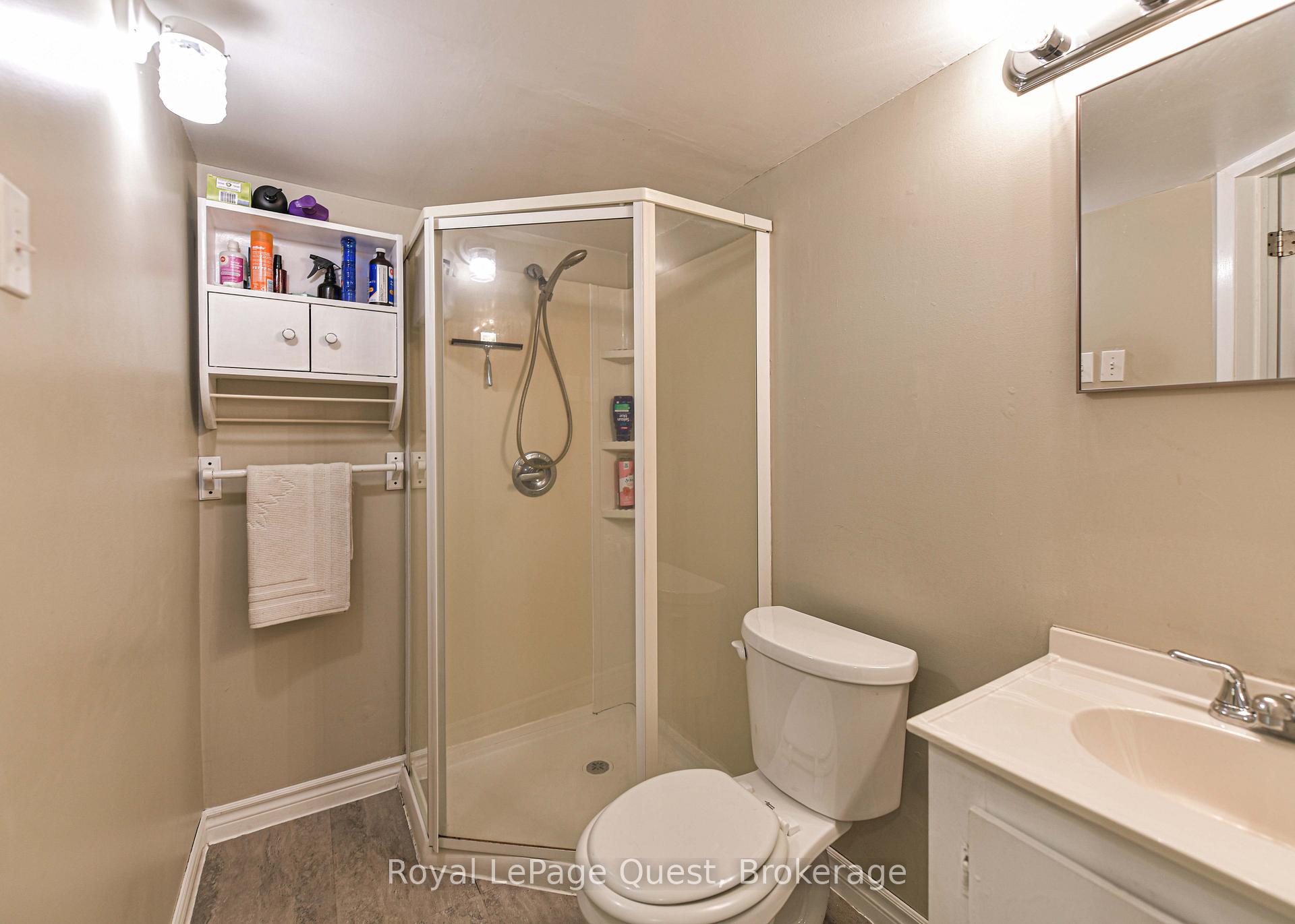 Photo 25 of 4 Chestnut Place, Orillia — HOMEH