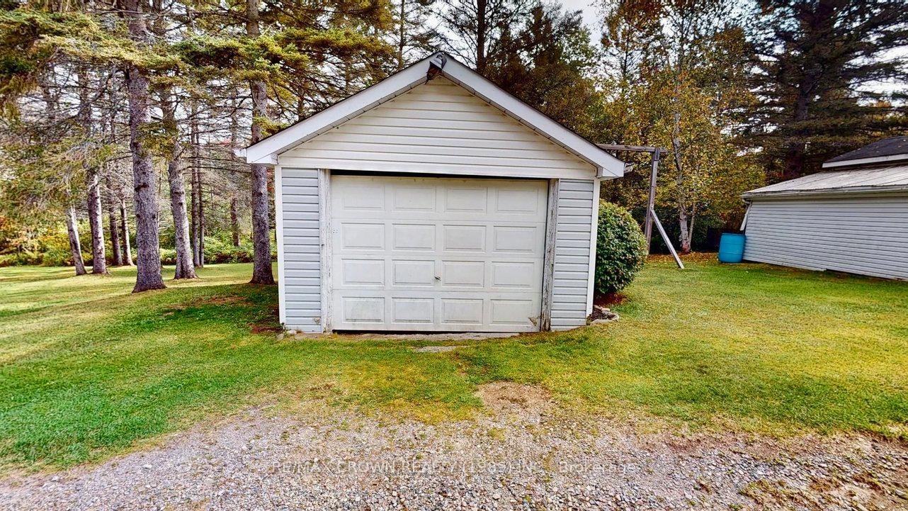 Photo 8 of 370 Cedar Heights Road, North Bay, Airport — HOMEH