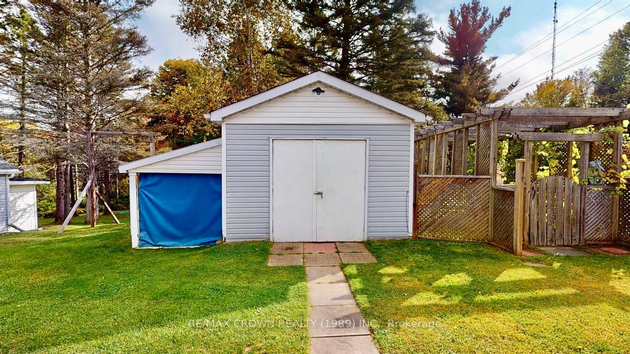 Photo 12 of 370 Cedar Heights Road, North Bay, Airport — HOMEH