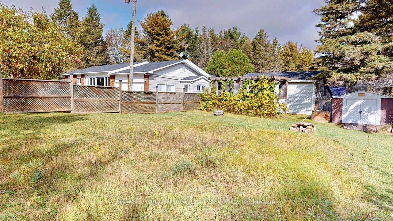 Photo 18 of 370 Cedar Heights Road, North Bay, Airport — HOMEH